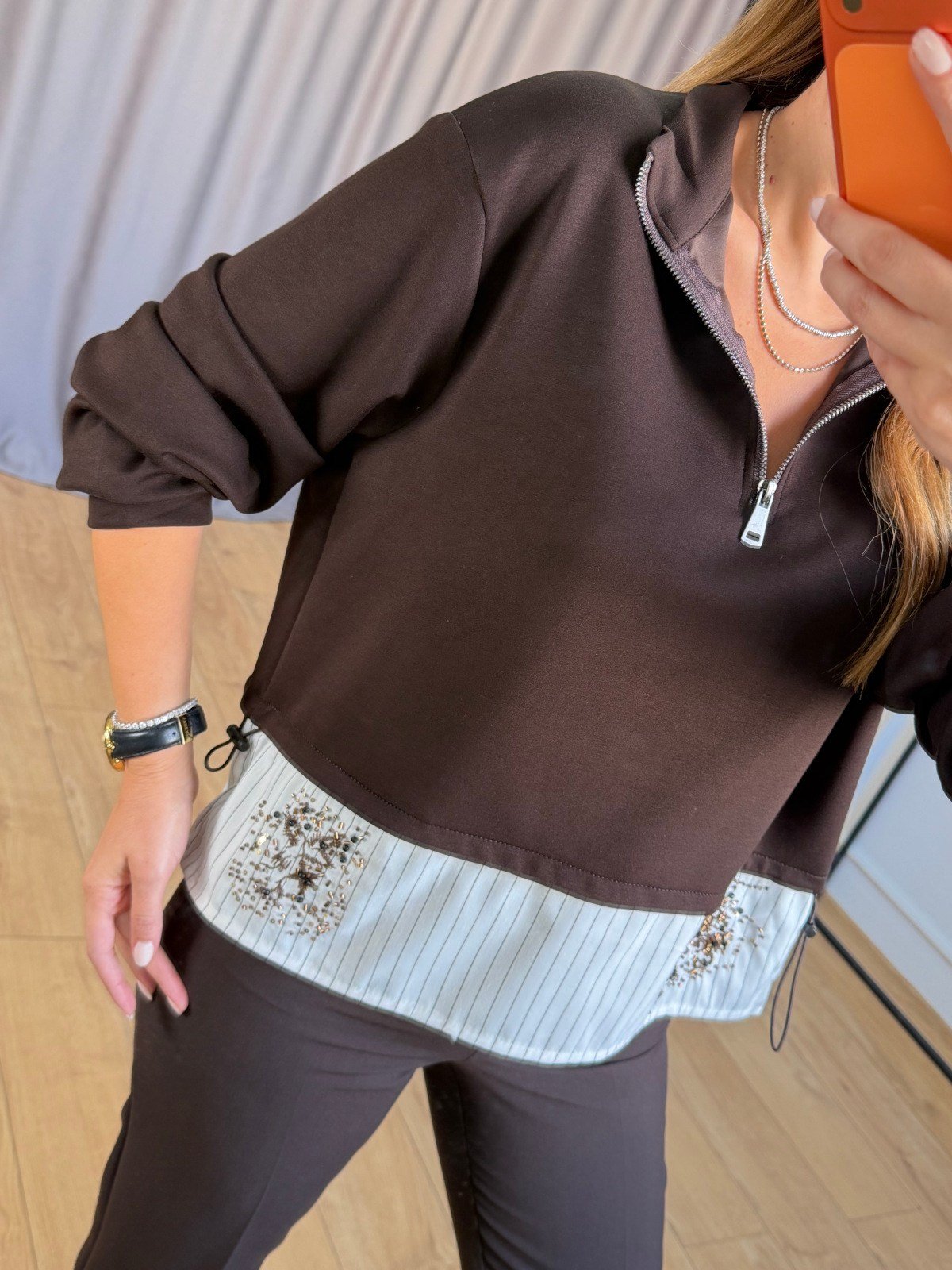 Kahverengi Etek Ucu İşlemeli Sweatshirt