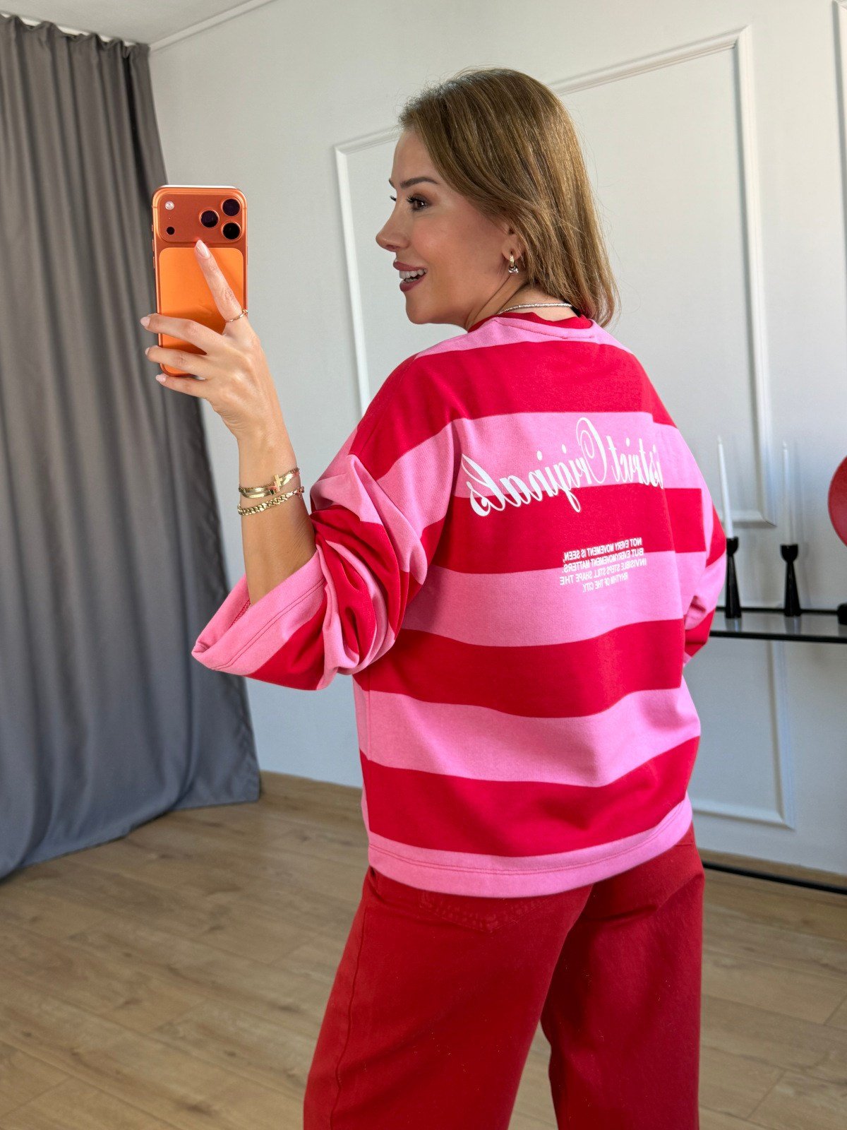 Kırmızı Kalın Çizgili Yazı Detay Sweatshirt