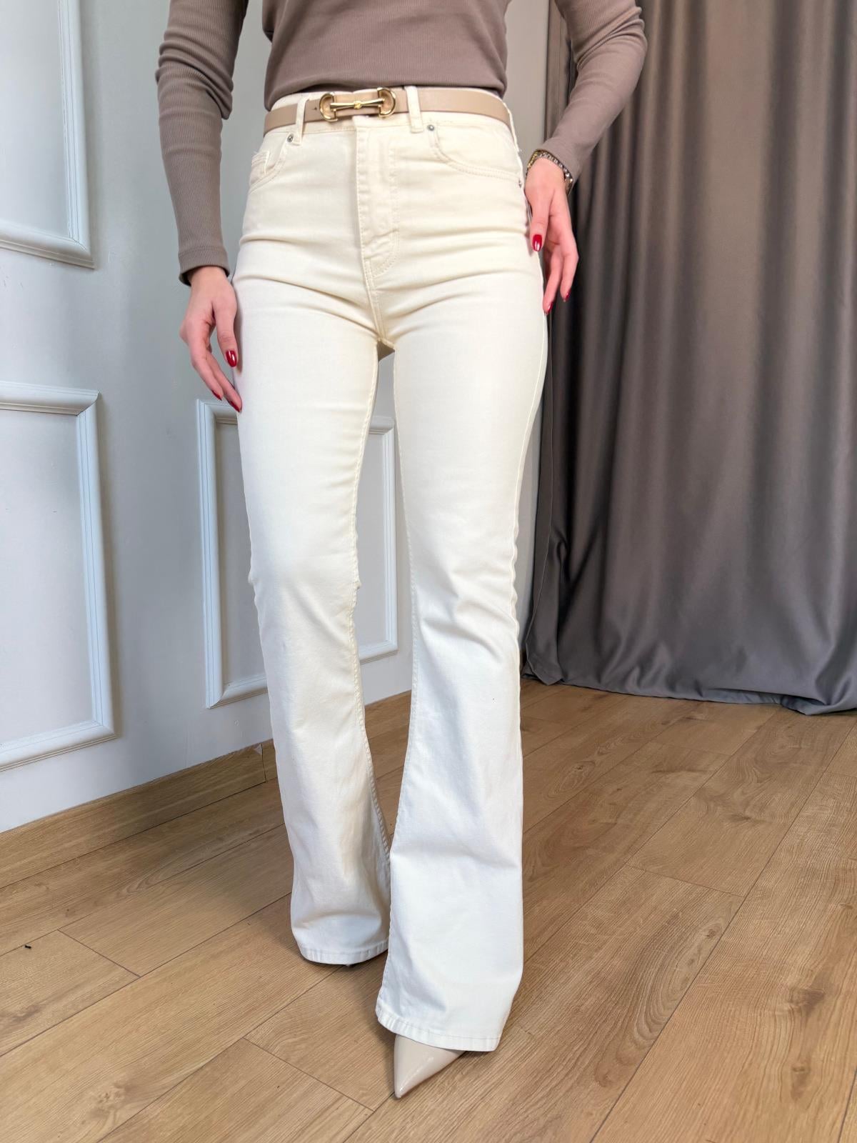 Krem İspanyol Paça Jean