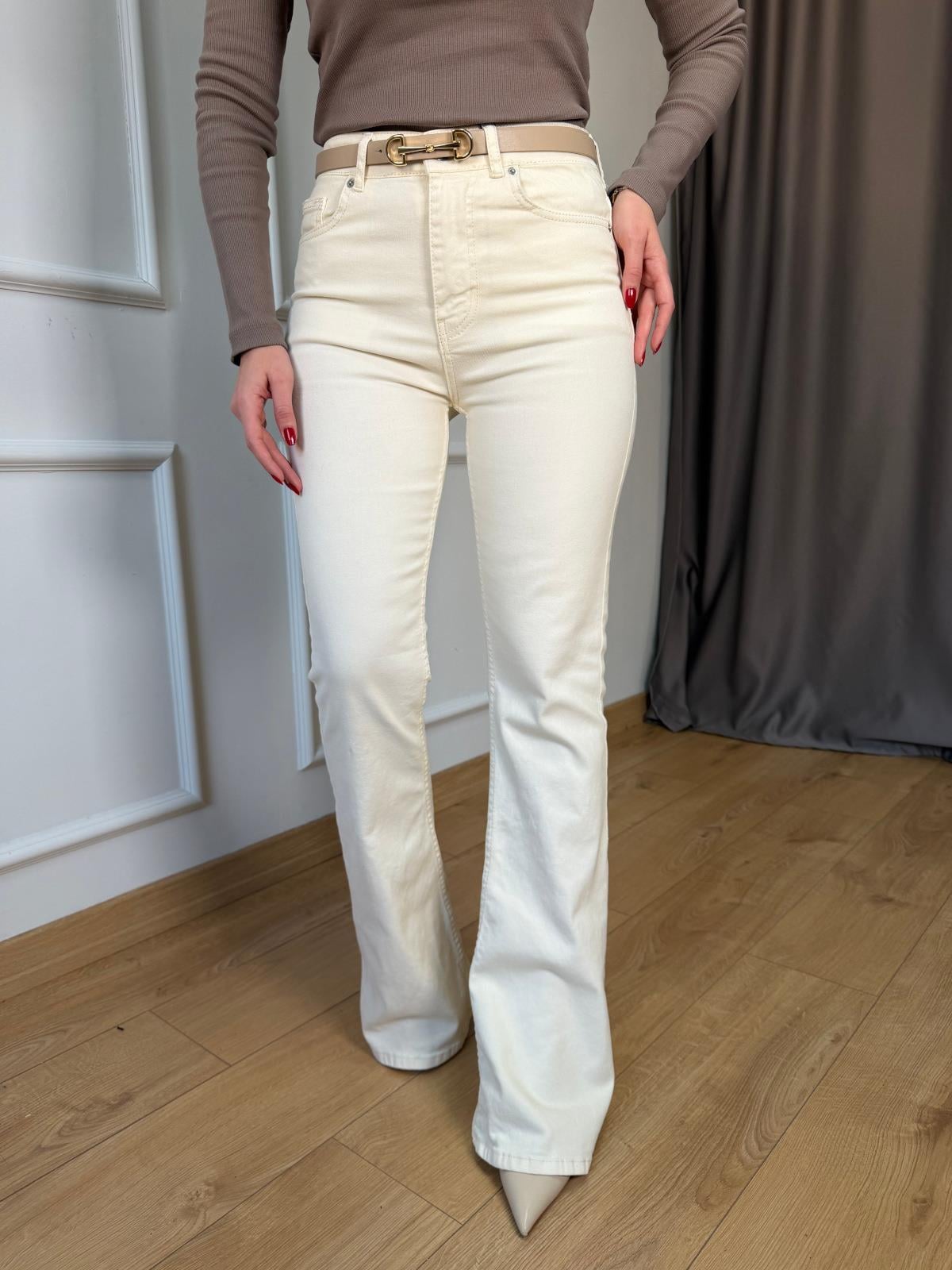 Krem İspanyol Paça Jean