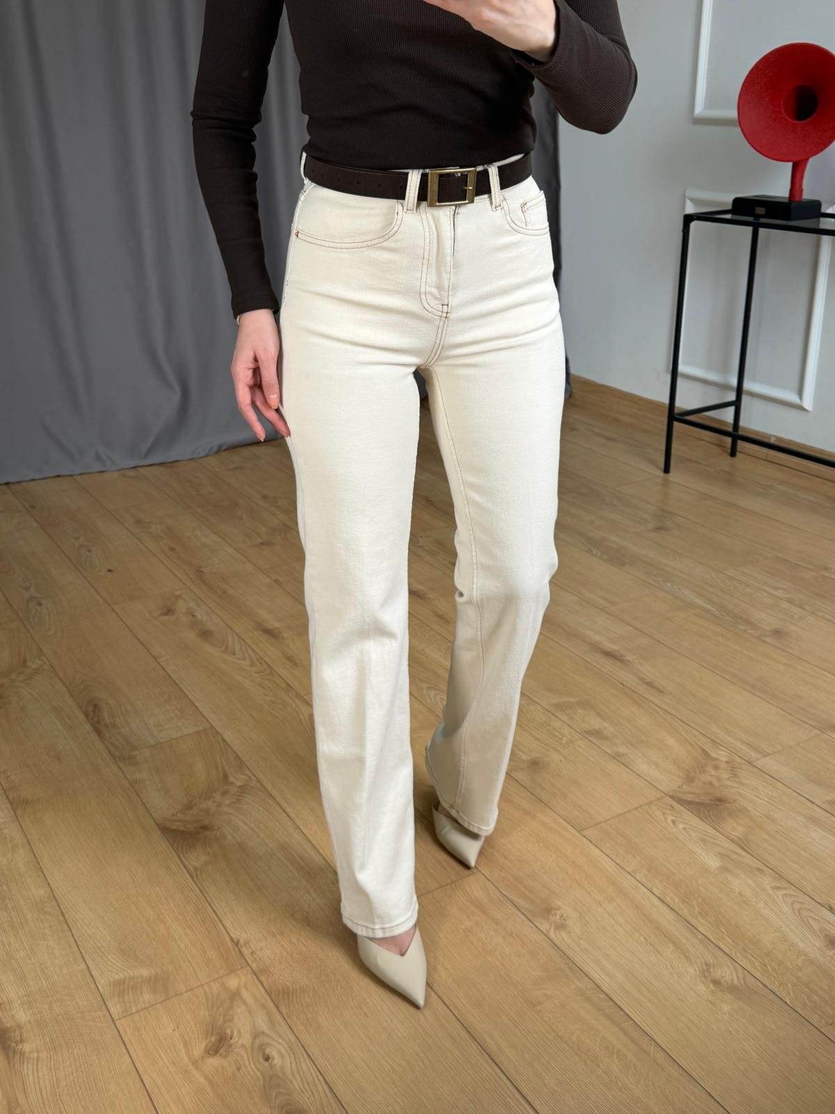 Krem Ütülü Straight Jean