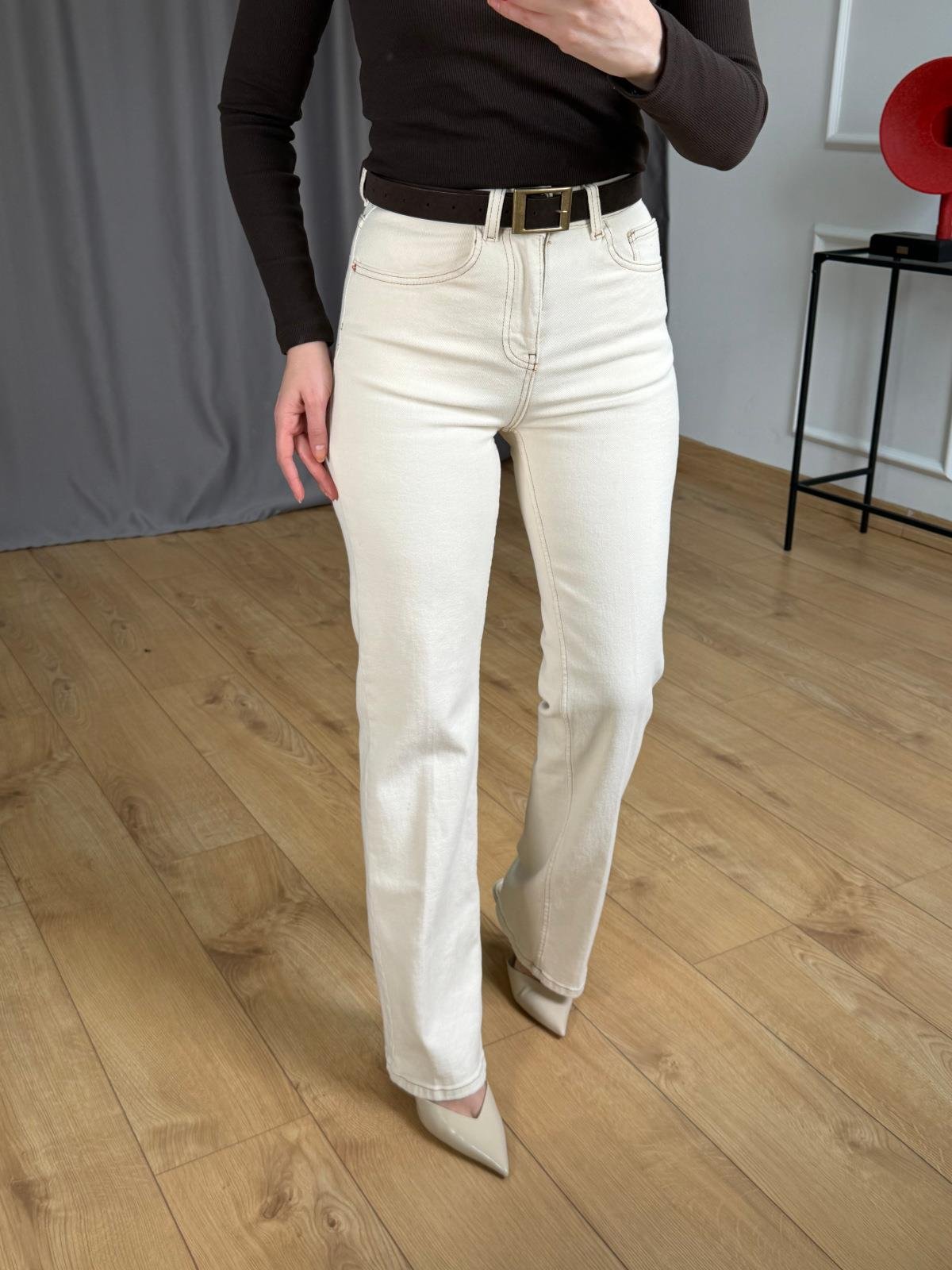 Krem Ütülü Straight Jean
