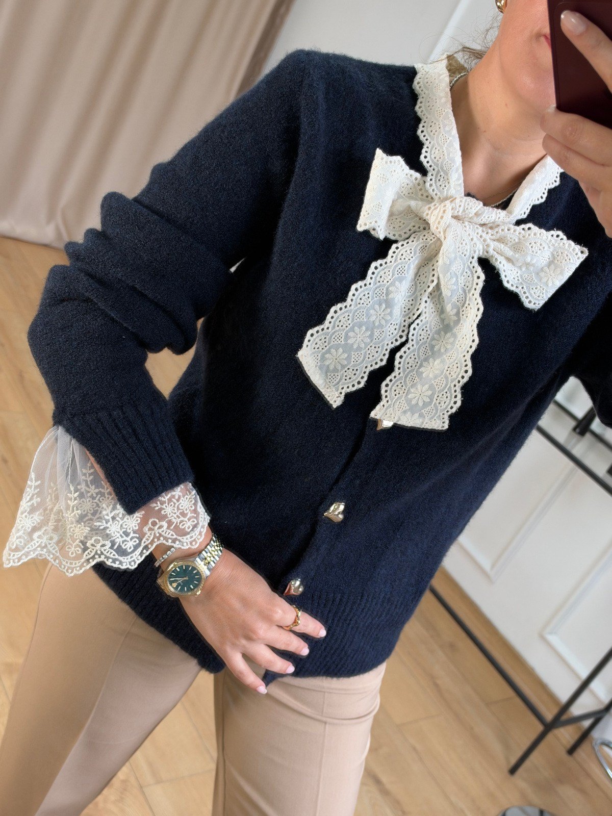 Lacivert Dantel Yaka Hırka