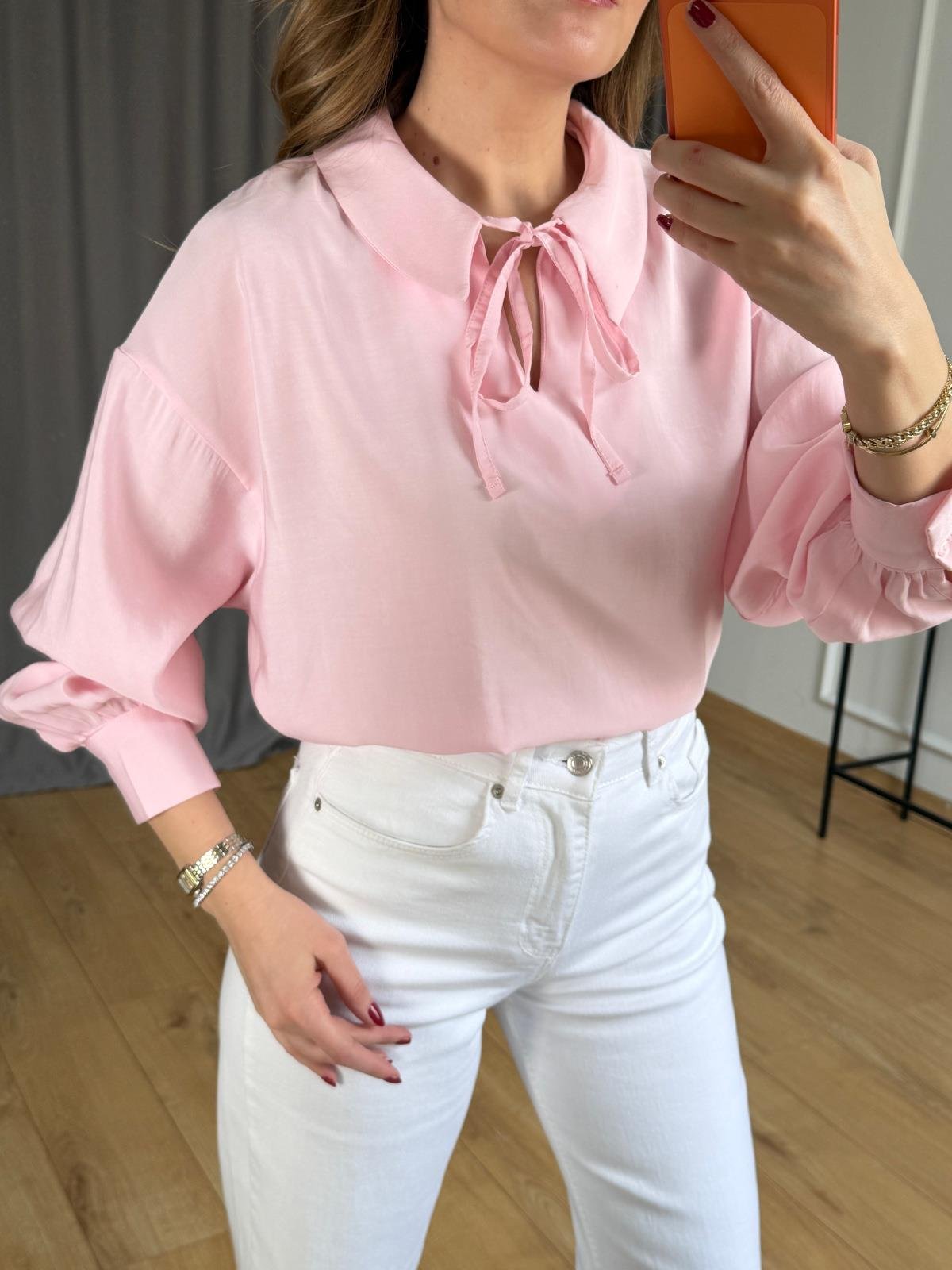 Pembe Bebe Yaka Bağlamalı Bluz