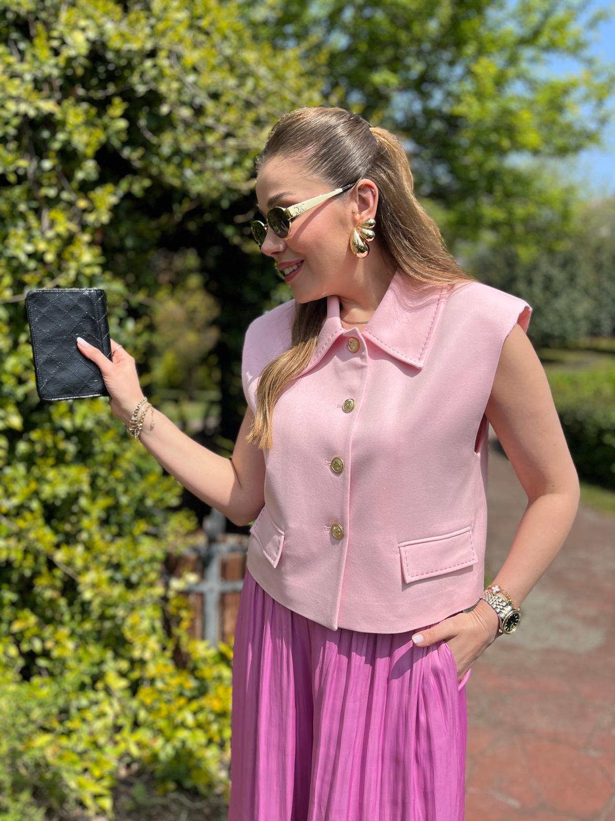 Pembe Gold Düğmeli Yelek