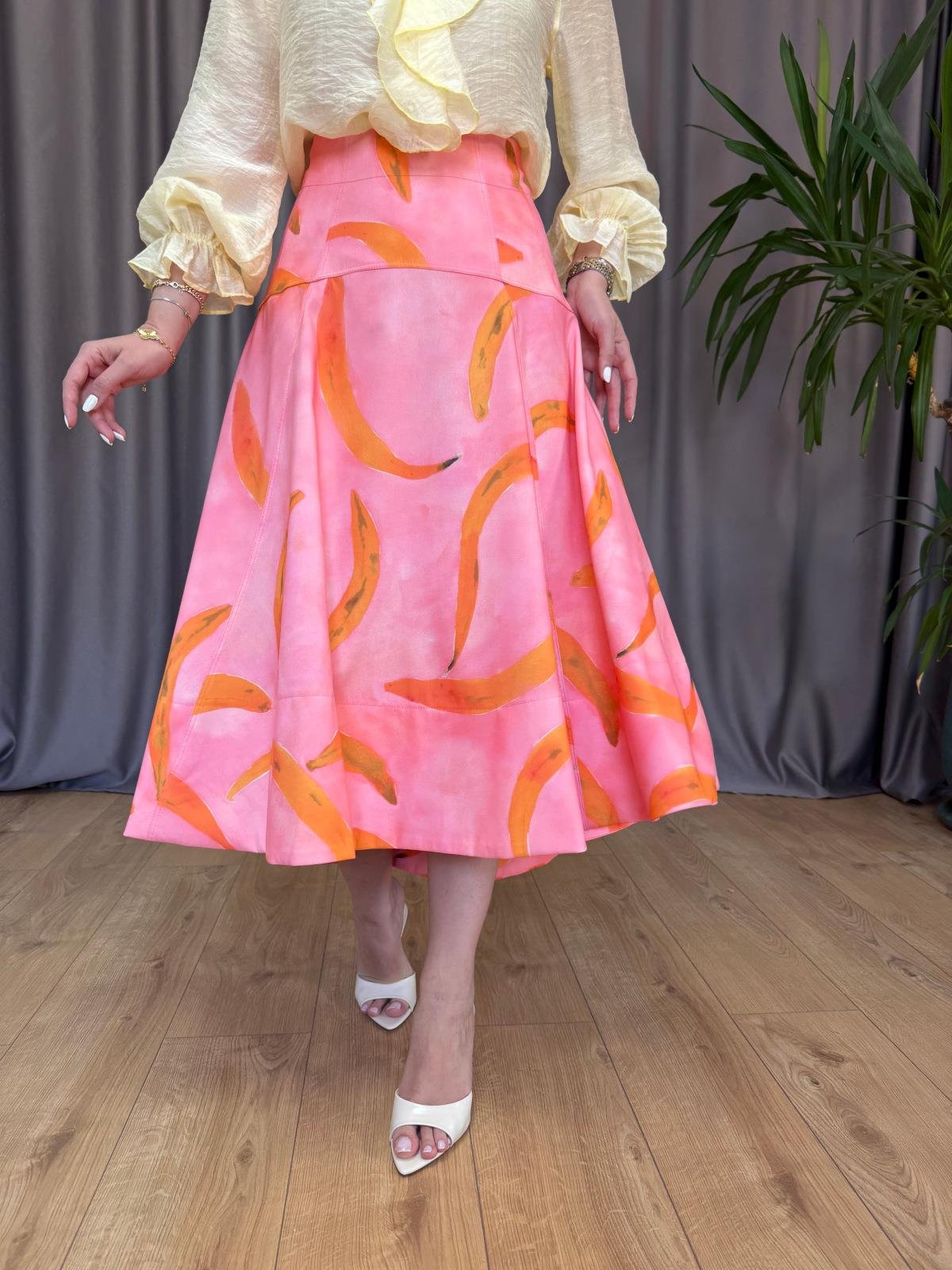 Pembe Model Desenli Etek