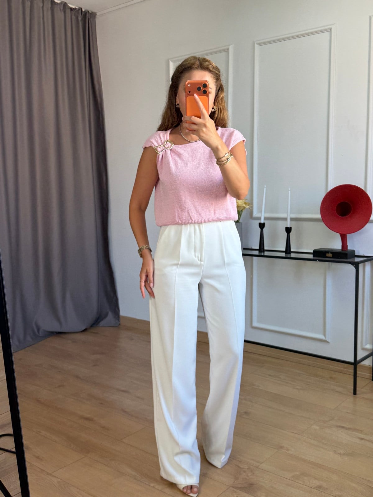 Pembe Omuz Aksesuarlı Triko