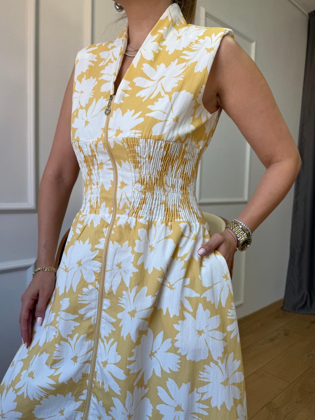 Sarı Çiçek Desenli Drapeli Elbise