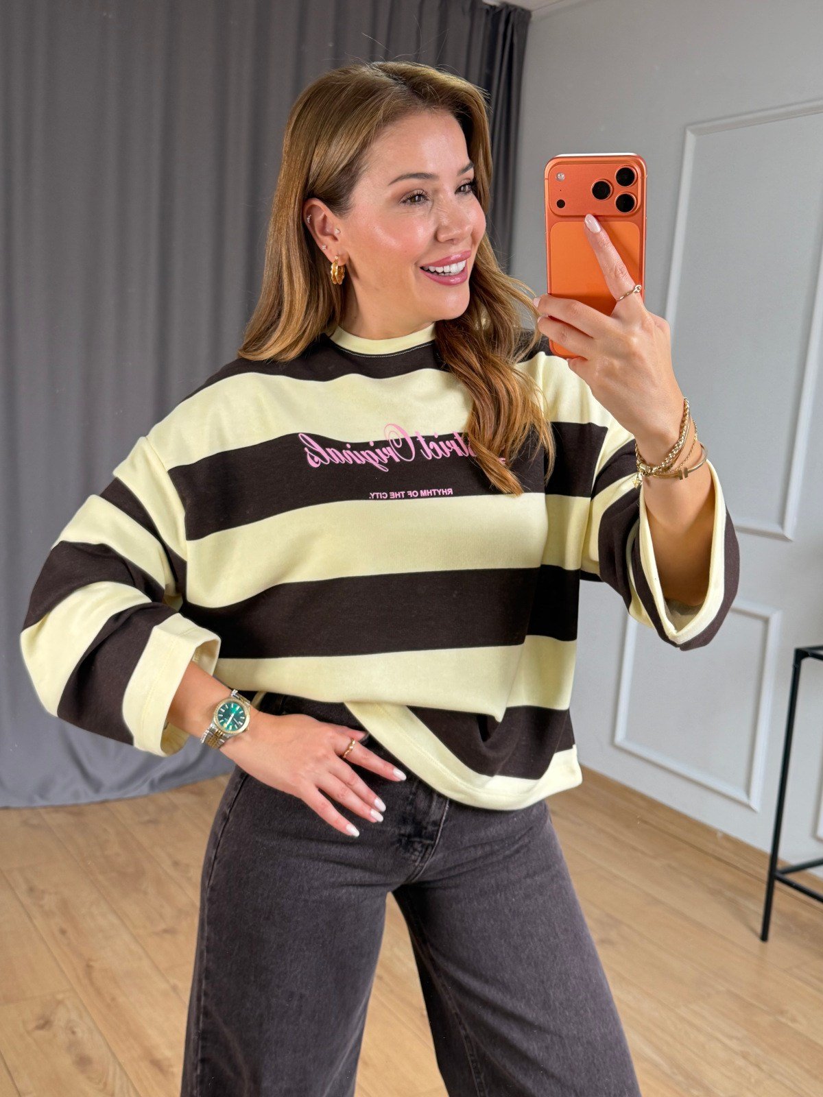 Sarı Kalın Çizgili Yazı Detay Sweatshirt