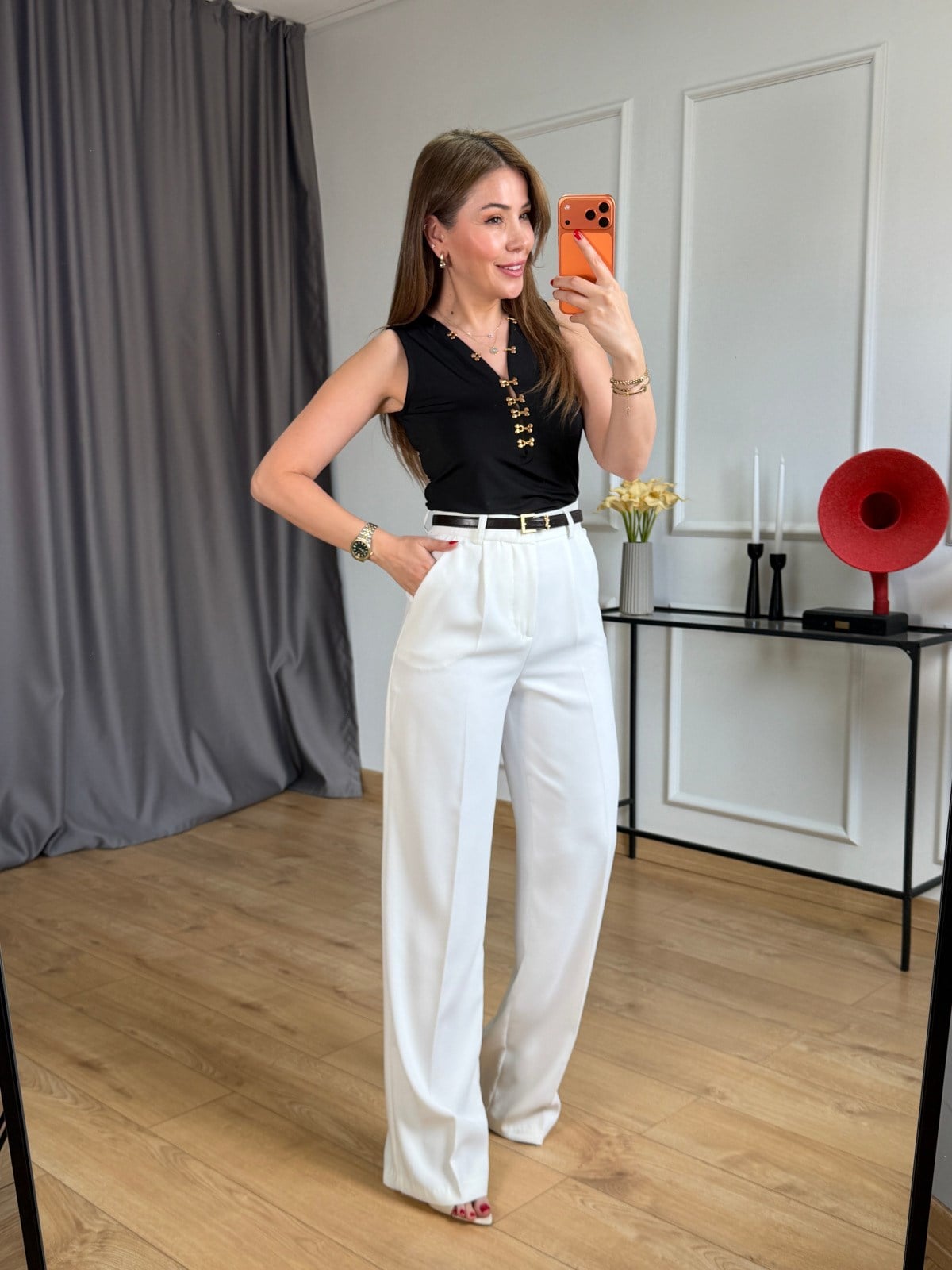 Siyah Kancalı Bluz
