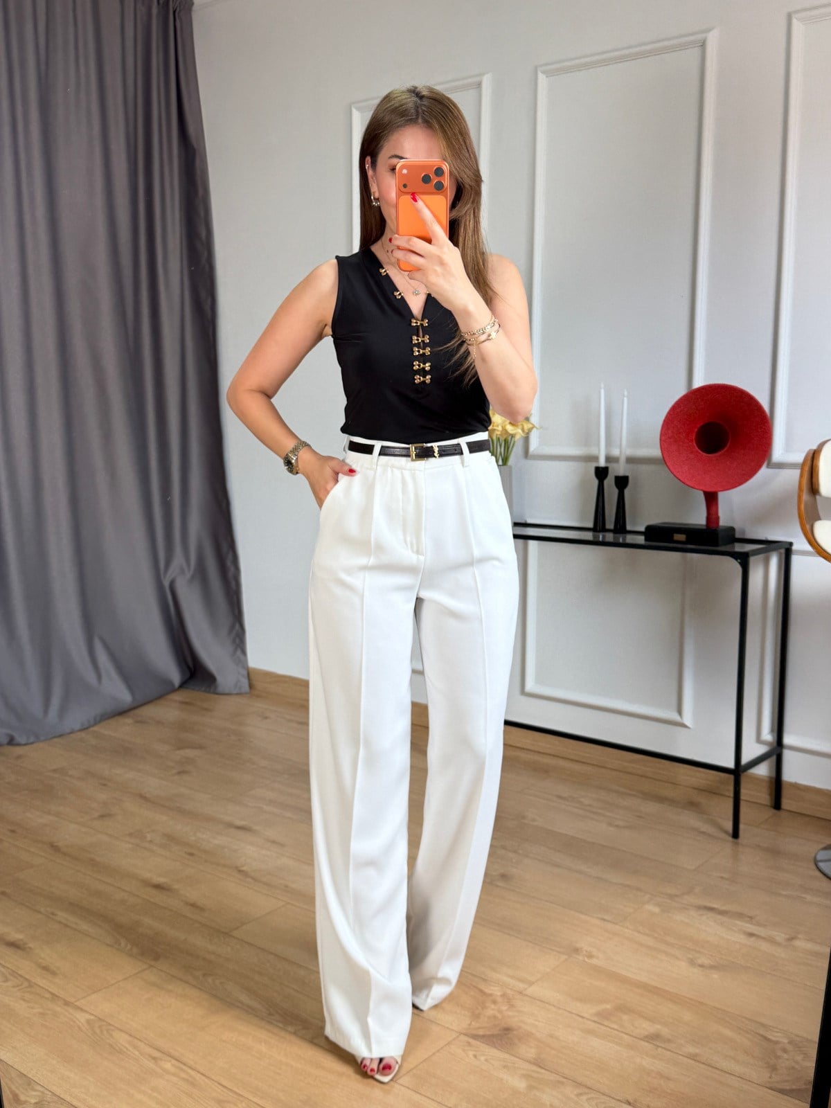 Siyah Kancalı Bluz
