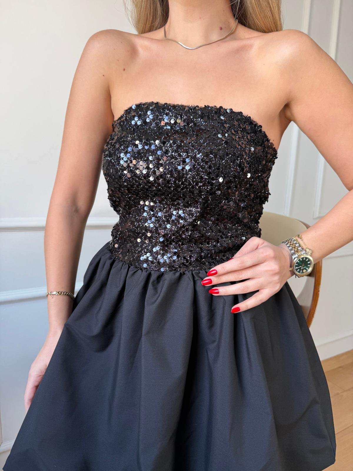 Siyah Payetli Straplez Elbise