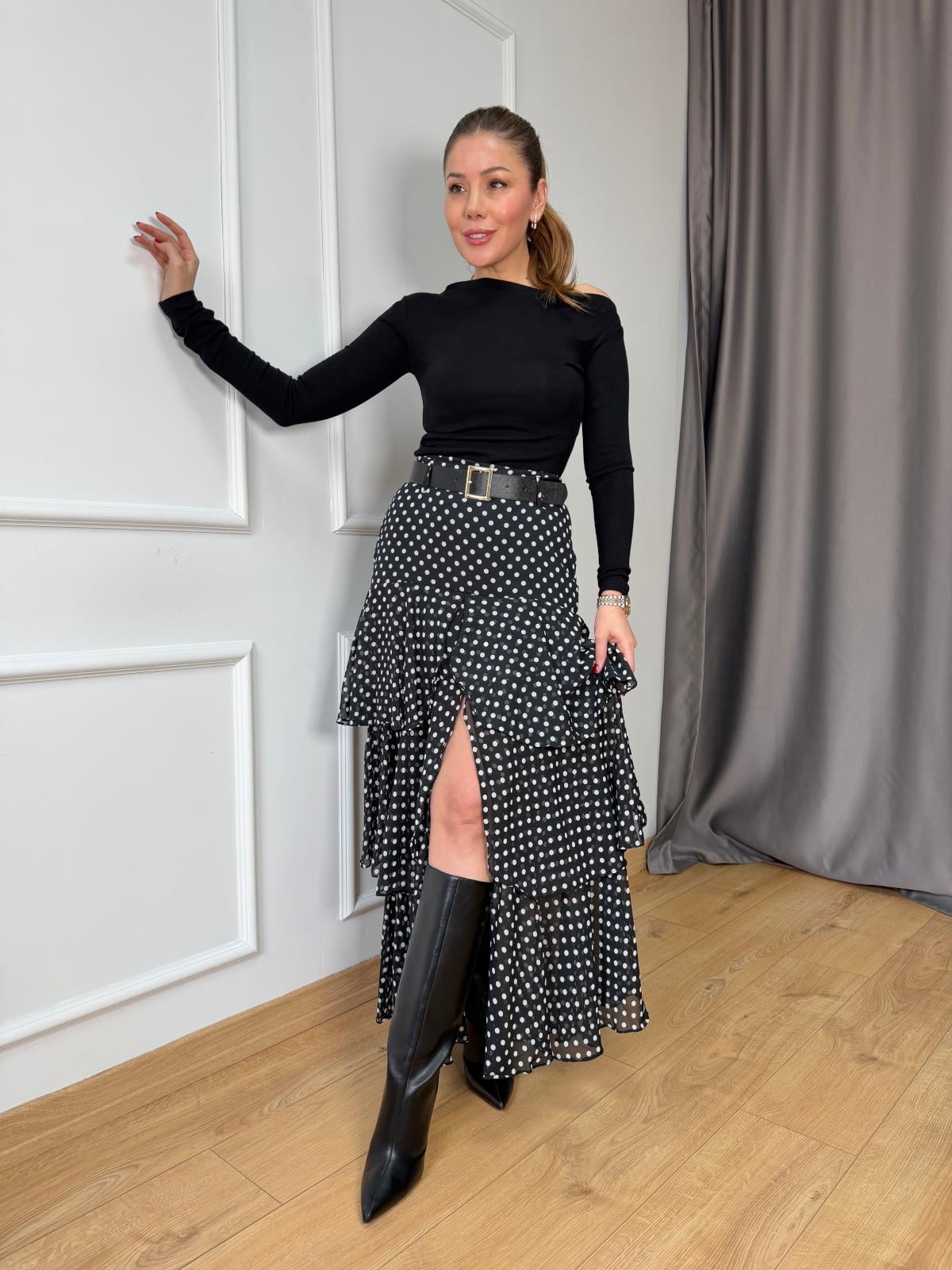 Siyah Puantiyeli Katkat Etek