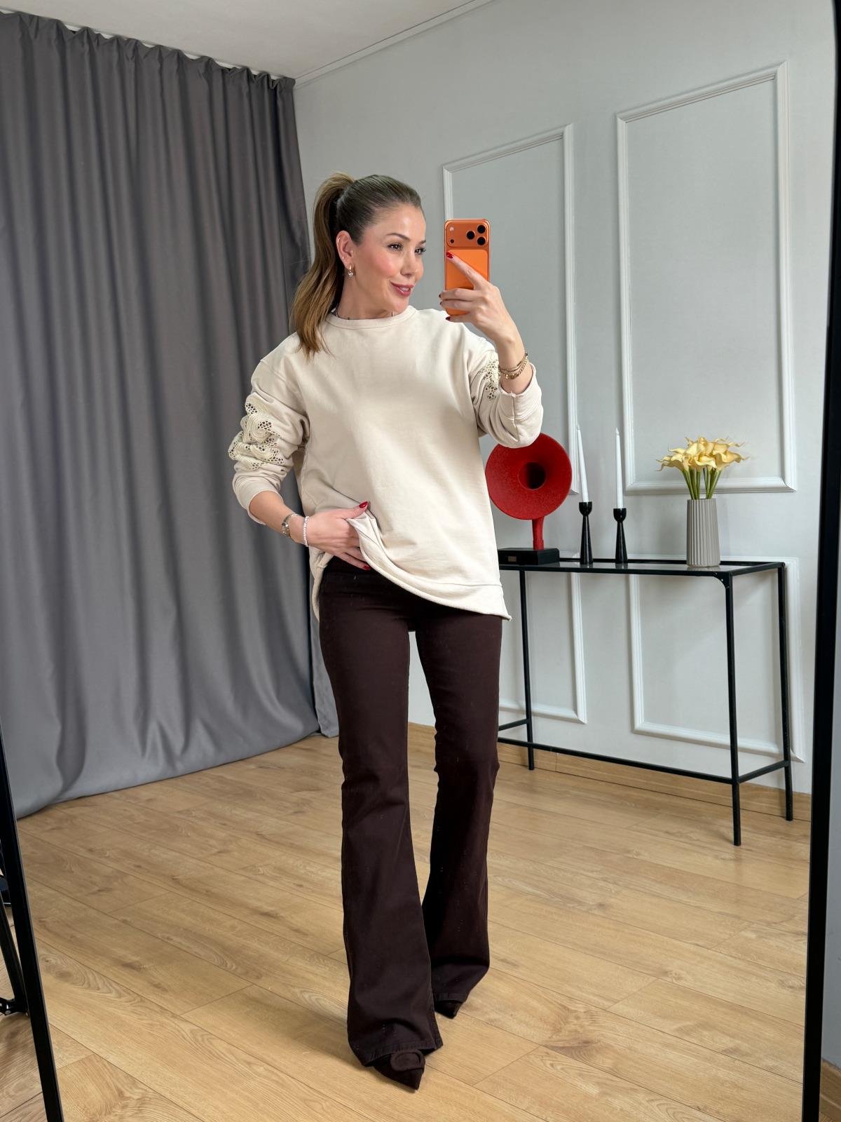 Taş Kol Detay Sweatshirt