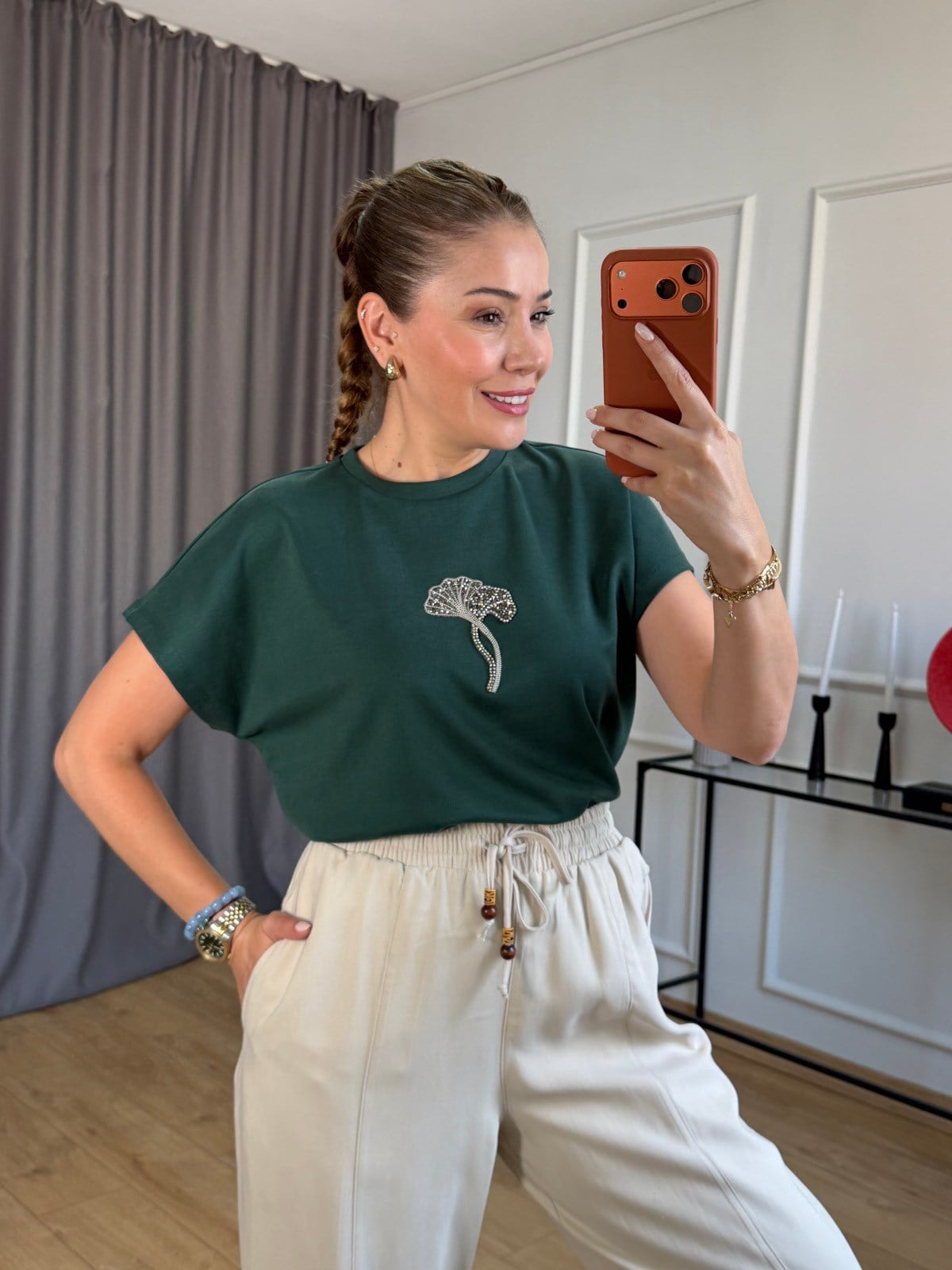Zümrüt Yeşili Ön Taş Detaylı Tshirt
