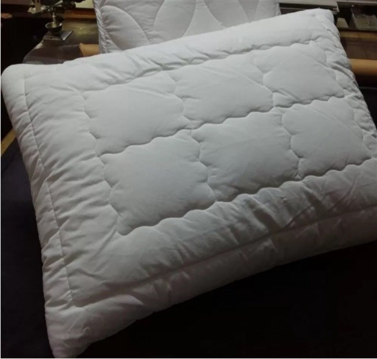 Kuzu Yünü Kapitone Yastık 50x70 Cm