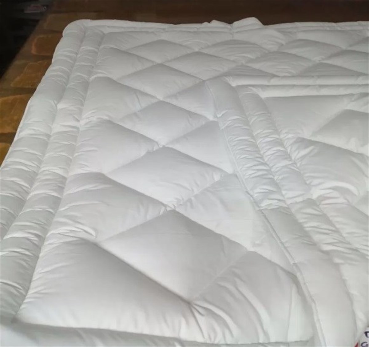 Merinos Kuzu Yünü Çift kişilik Akfil Yorgan 195x215 Cm