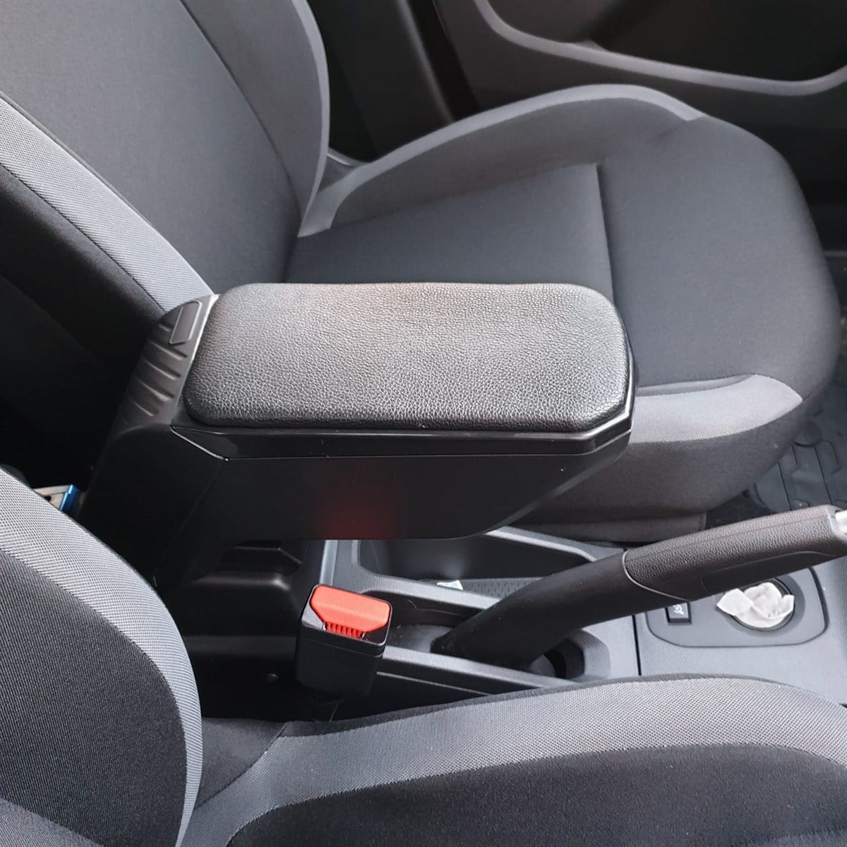 Ford Focus 3 Kolçak 2010-2015 arası Araca Özel Kol Dayama