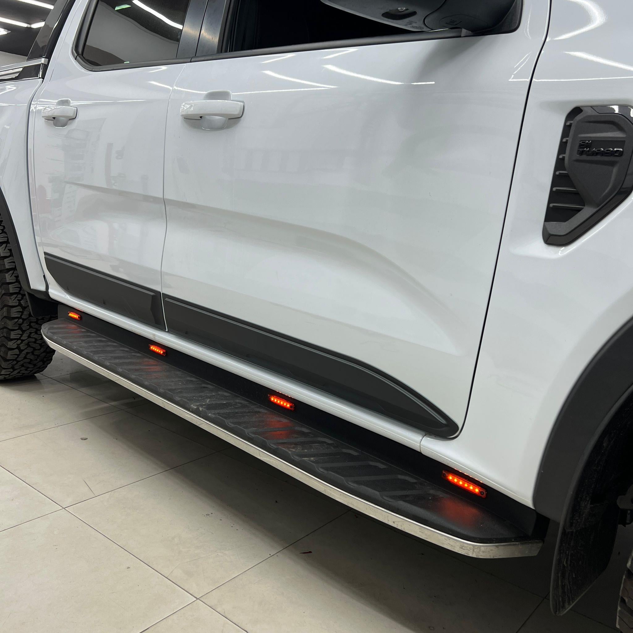 Ford Ranger 2023 Yan Kapı Kaplama Seti Safari