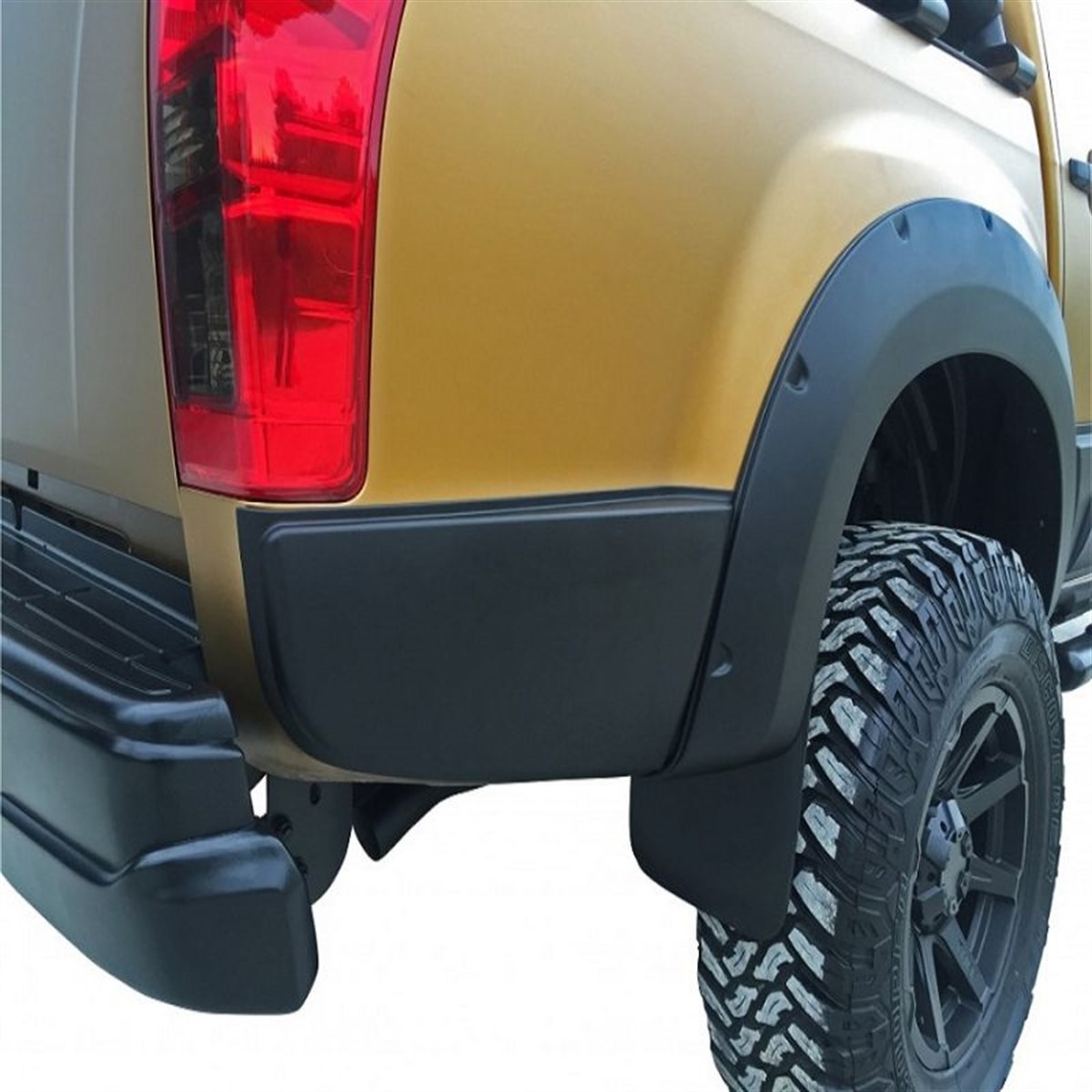 Isuzu D Max Dodik Çamurluk Kaplama Seti 2012+ Safari ABS Plastik Civatasız