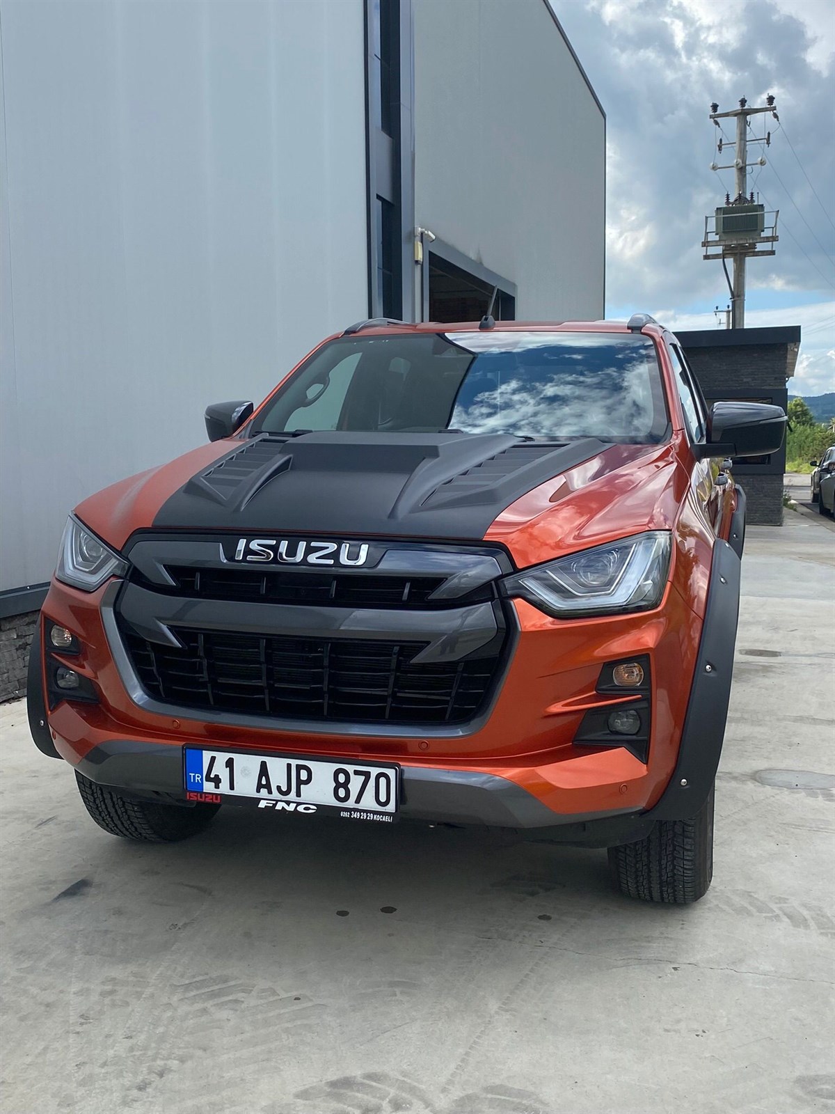 Isuzu D Max Yeni Kasa Kaput Kaplama Scoop Safari