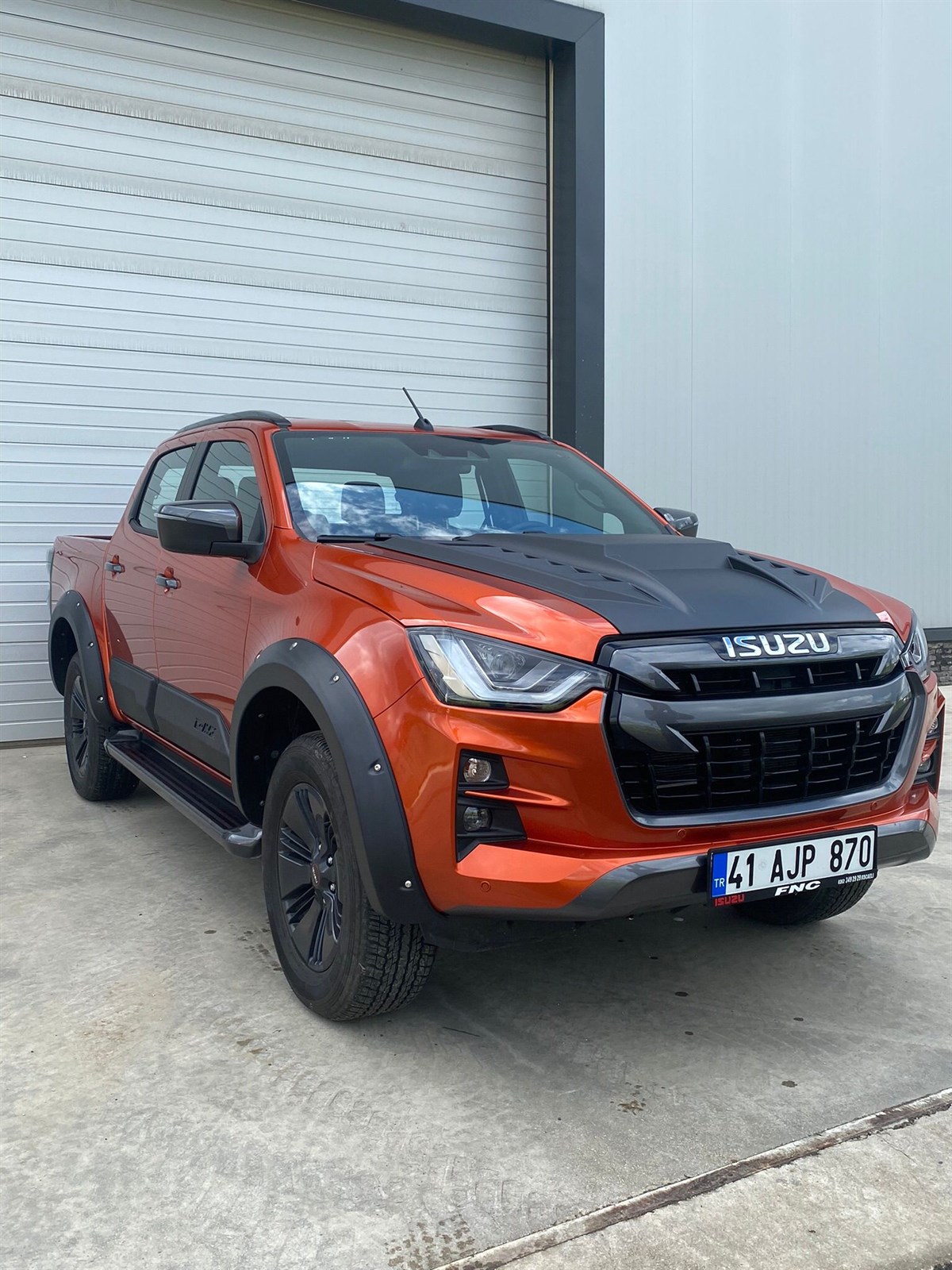 Isuzu D Max Yeni Kasa Kaput Kaplama Scoop Safari