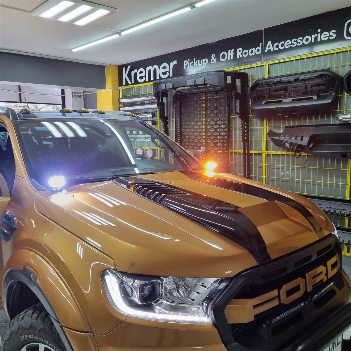 Kaput Üstü Led,Kaput Üstü Sarı Çakarlı Led (18 W 1800l Lümen Off Road Kaput Üstü Led), 4x4 LED Dünyası, Çakarlı LED Bar,Tepe Led Bar Çakarlı,Off Road Led Bar, Off Road Aydınlatma