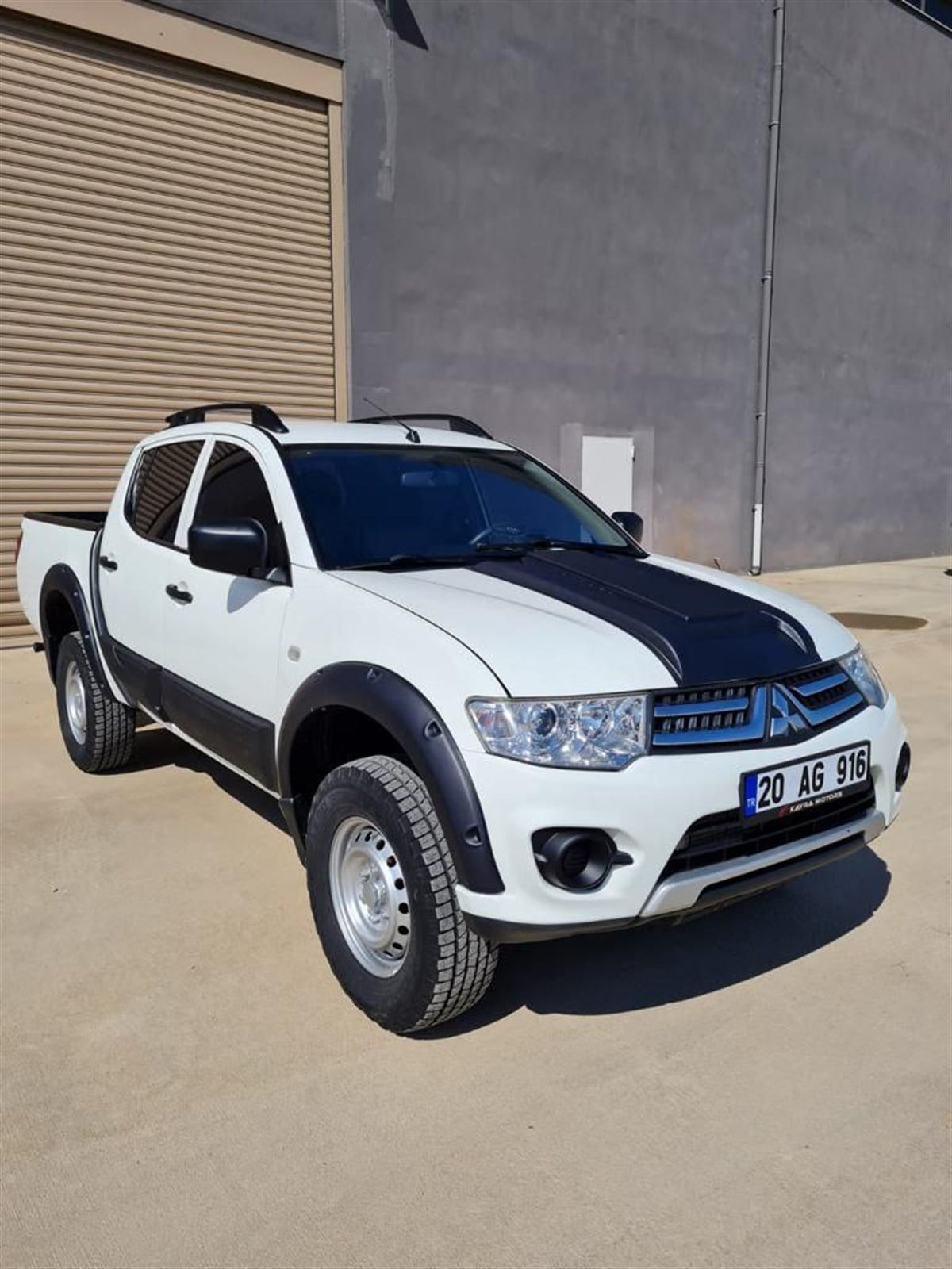 Mitsubishi L200 Kapı Kaplama Seti 2009-2014