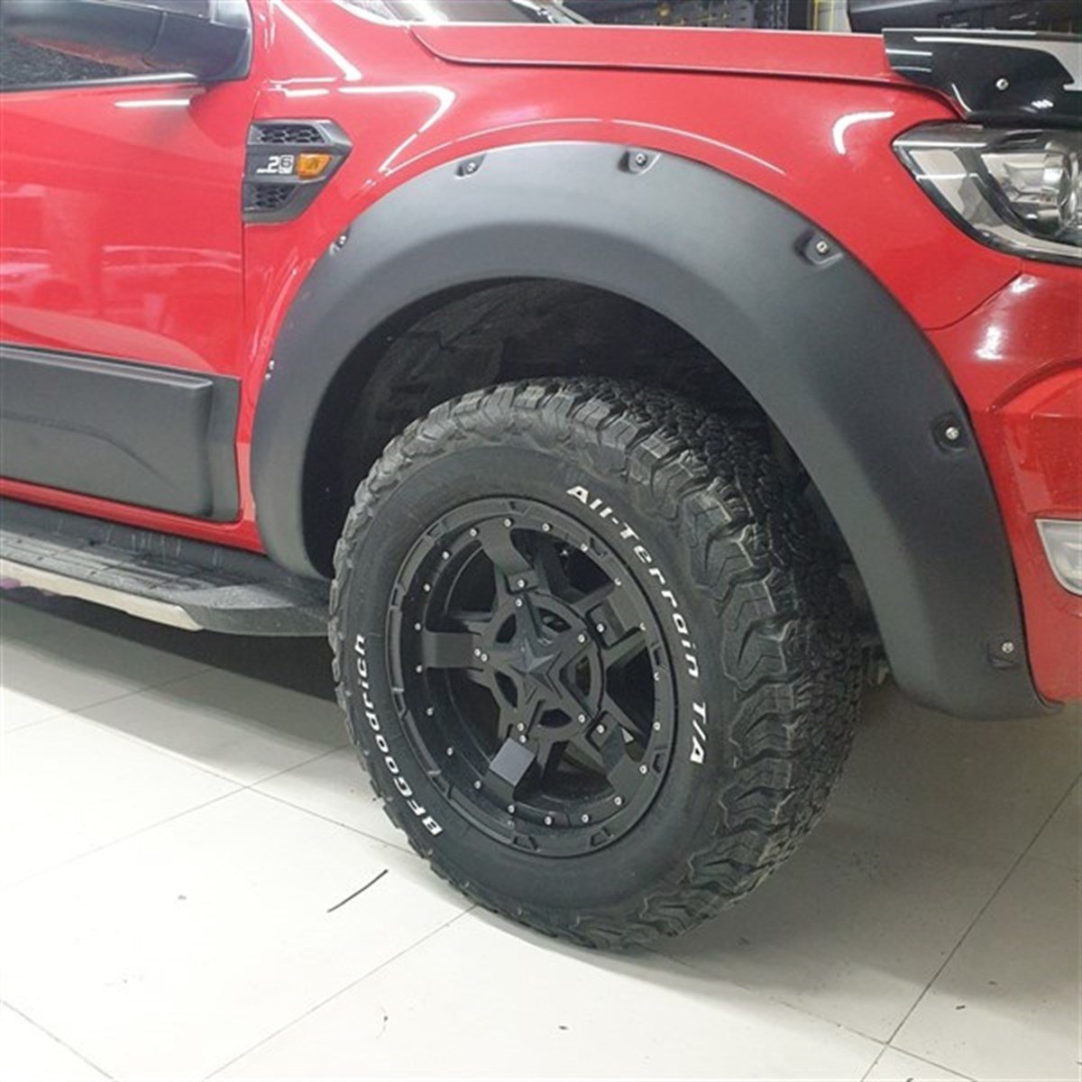 Mitsubishi L200 Triton Dodik Çamurluk Kaplama Seti 2019+ Vidalı V2 