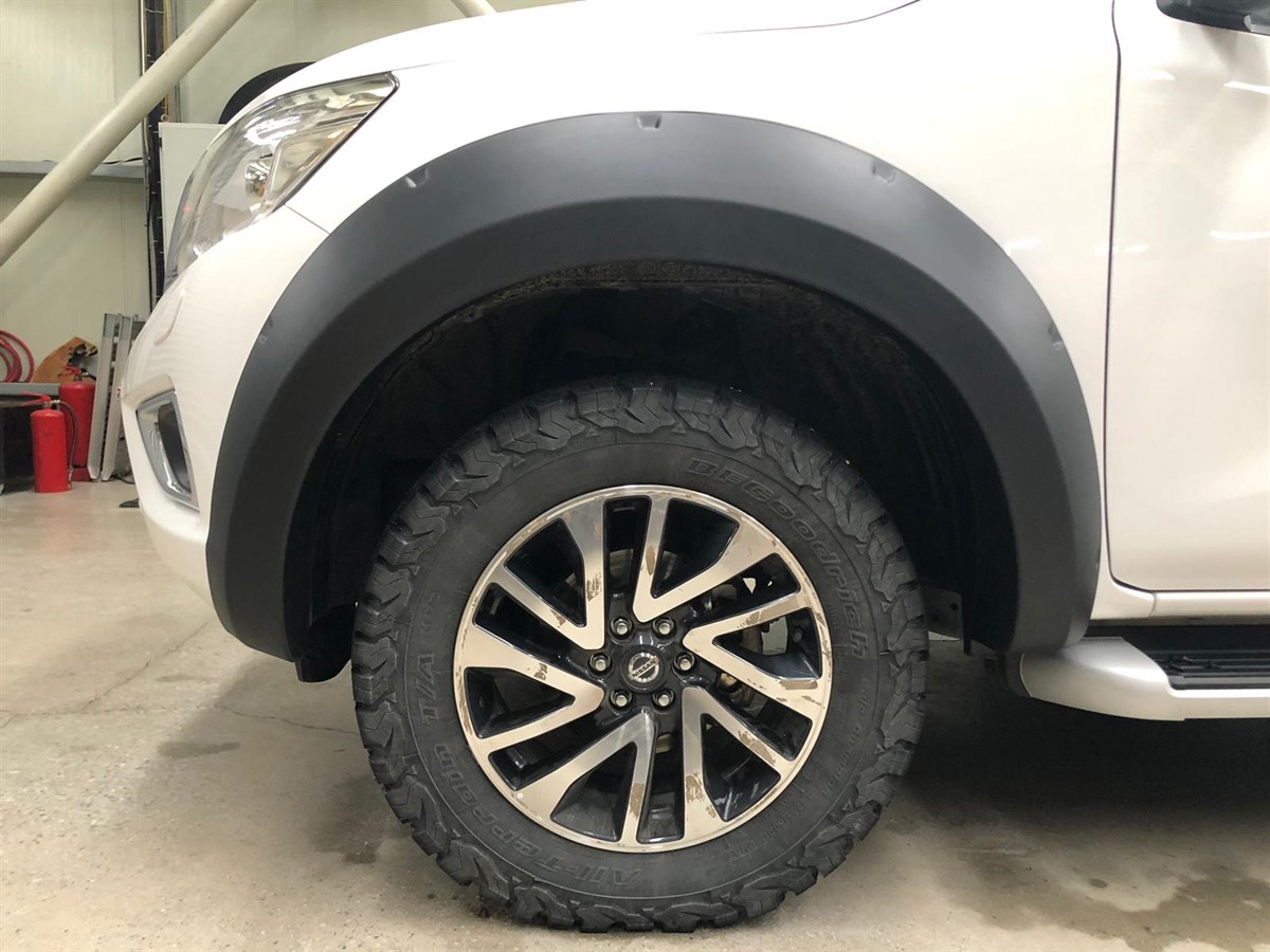 Nissan Navara Çamurluk Kaplama Dodik Civatasız 1.SINIF ABS PLASTİK