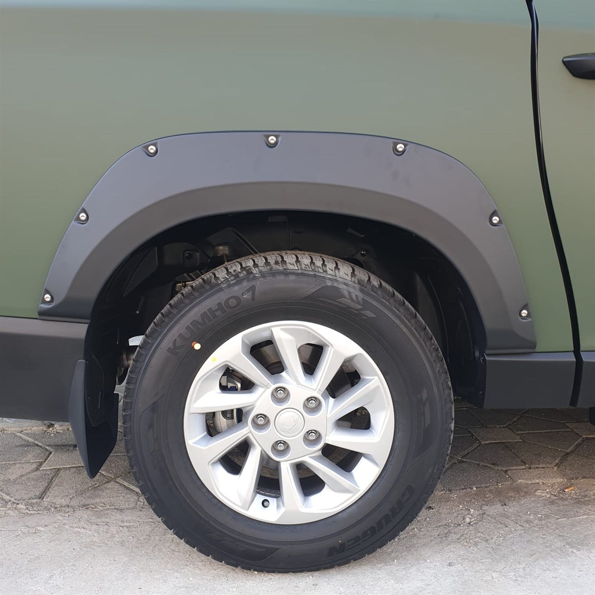 Ssangyong Musso Çamurluk Civatalı Dodik Seti 1.Sınıf ABS Plastik
