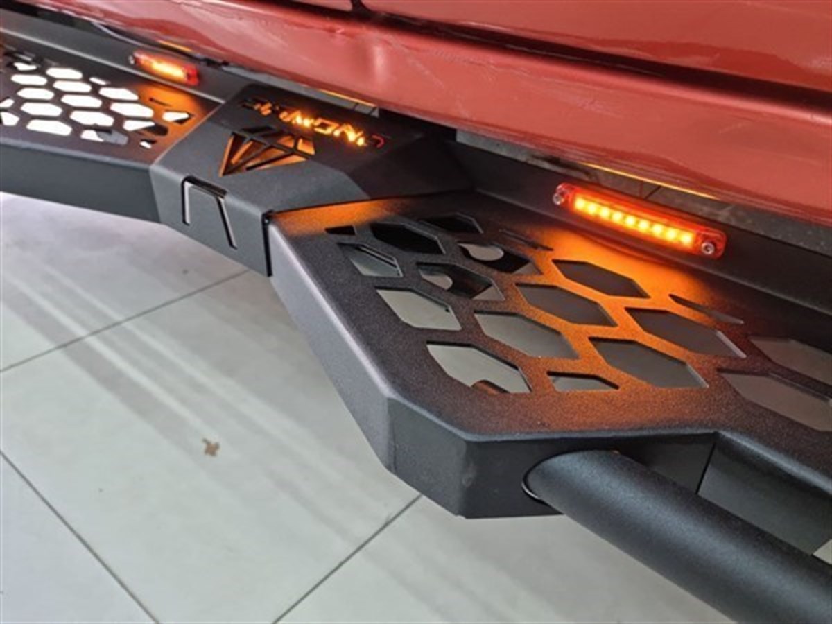 Toyota Hillux Basamak Gladyo
