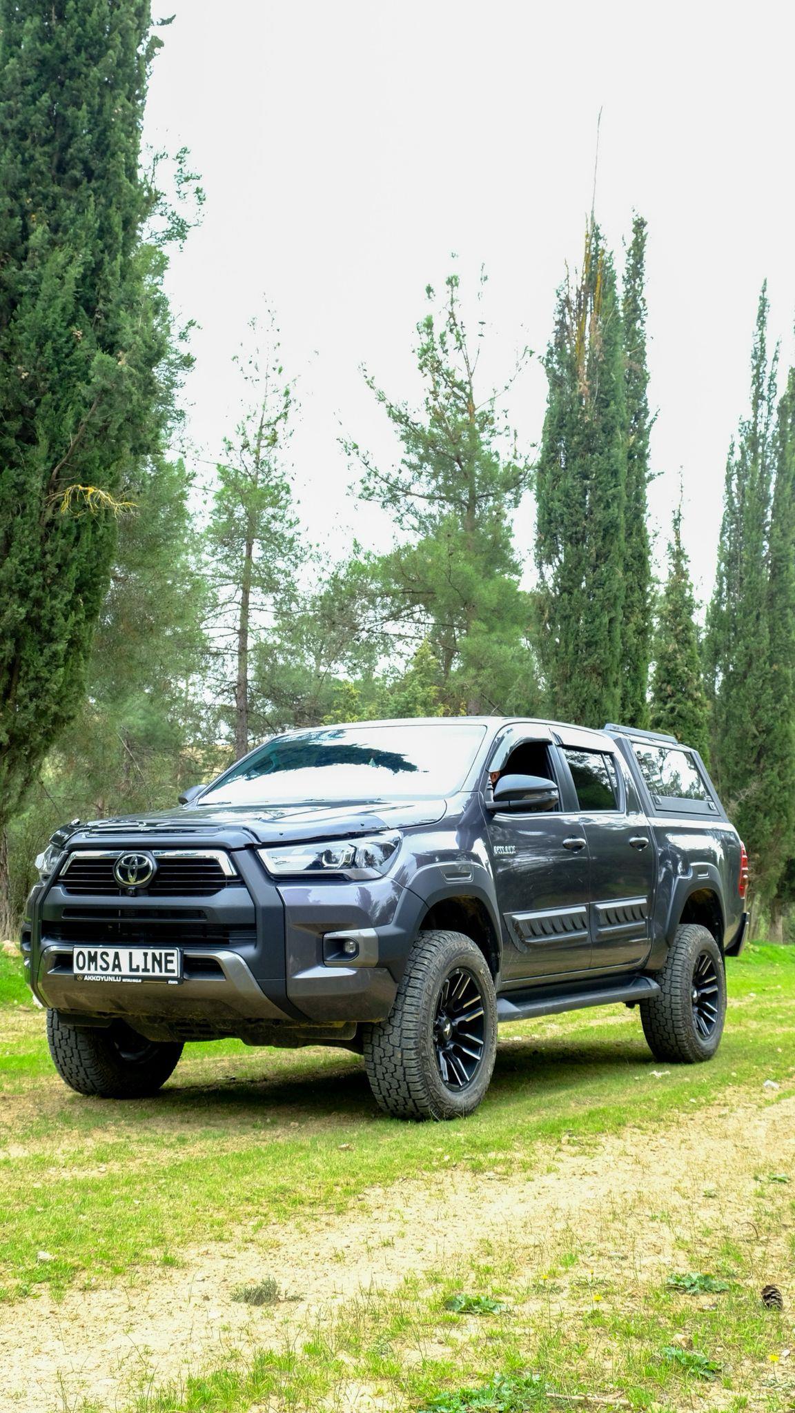 Toyota Hilux Camlı Kabin Paslanmaz Çelik