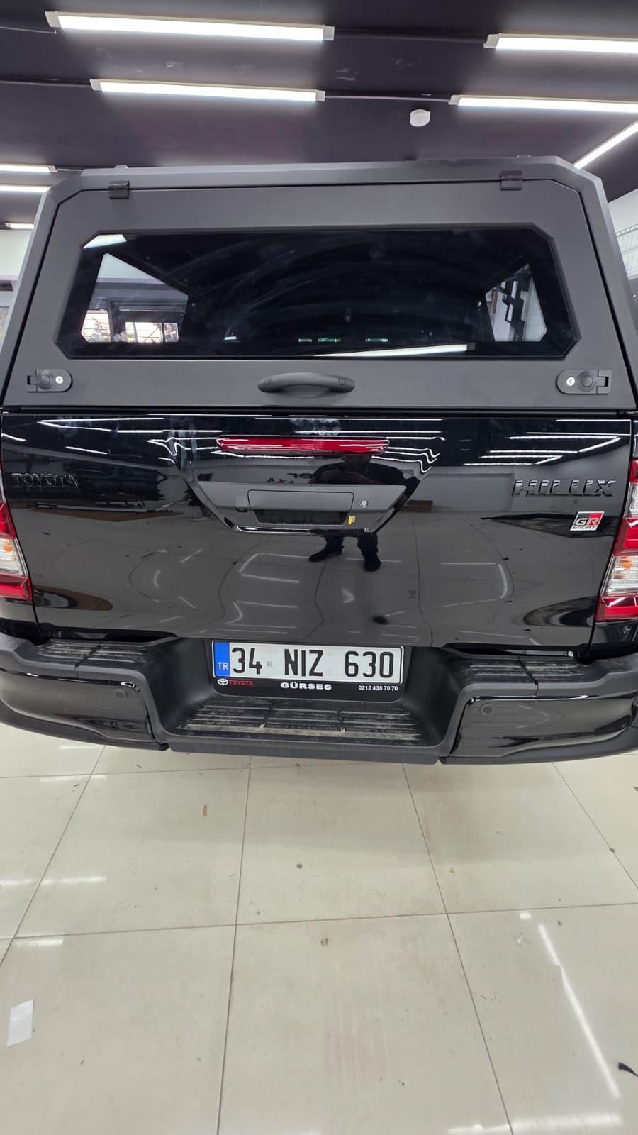 Toyota Hilux GR Sport Camlı Kabin Paslanmaz Çelik