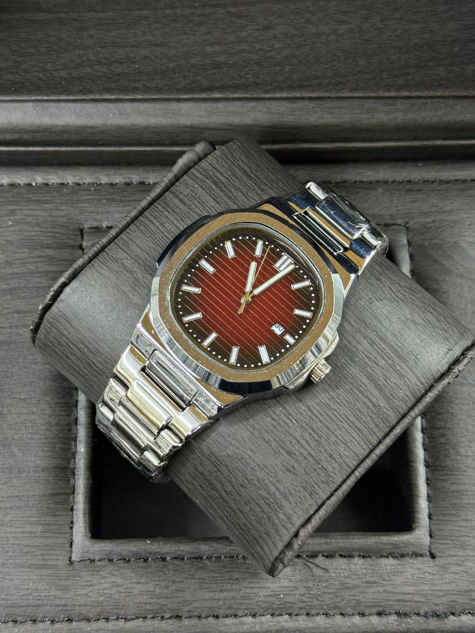 Çelik Kordon Lüks Erkek Kol Saati - Nautilus Serisi (29)