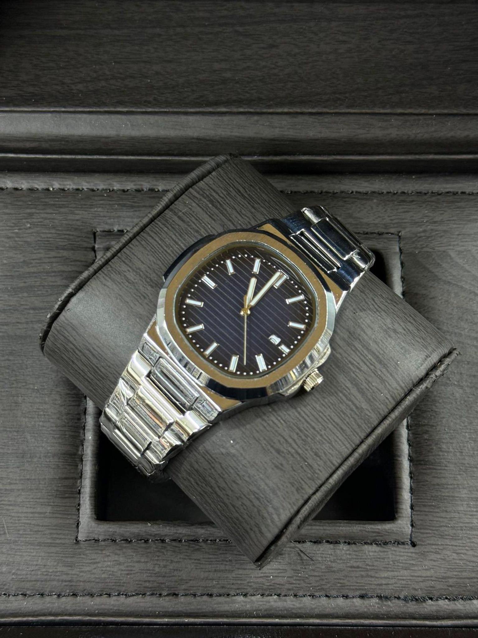 Çelik Kordon Lüks Erkek Kol Saati - Nautilus Serisi (30)