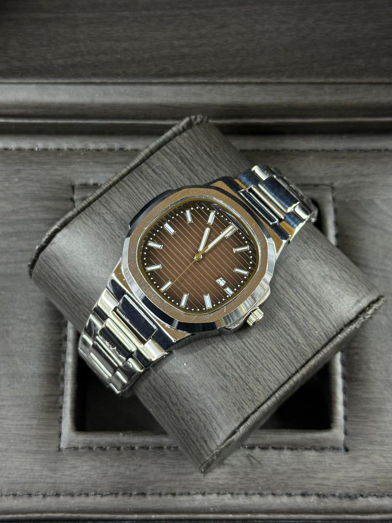 Çelik Kordon Lüks Erkek Kol Saati - Nautilus Serisi (31)