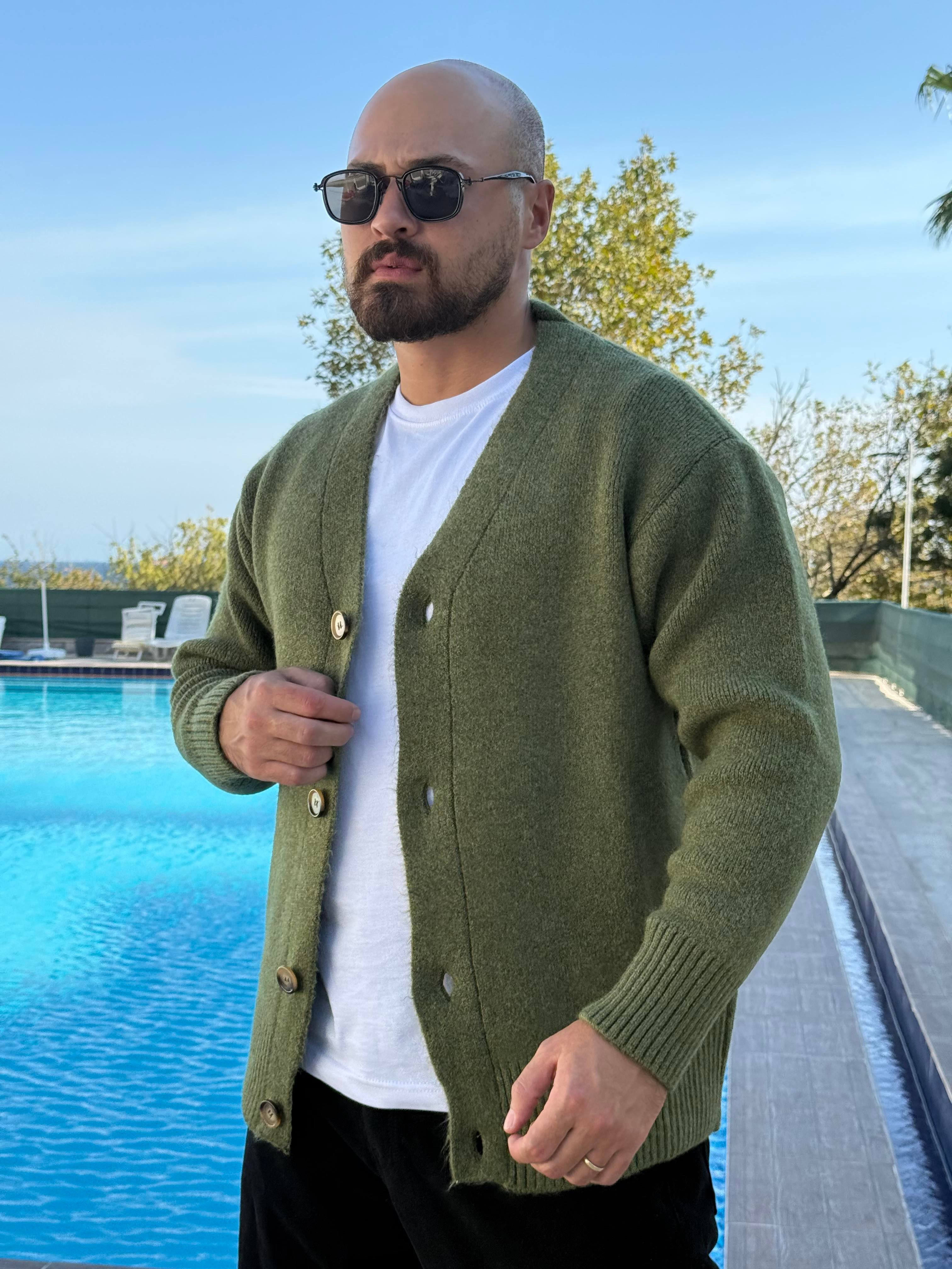 Kalın, Düğmeli Hırka (MEVY44)