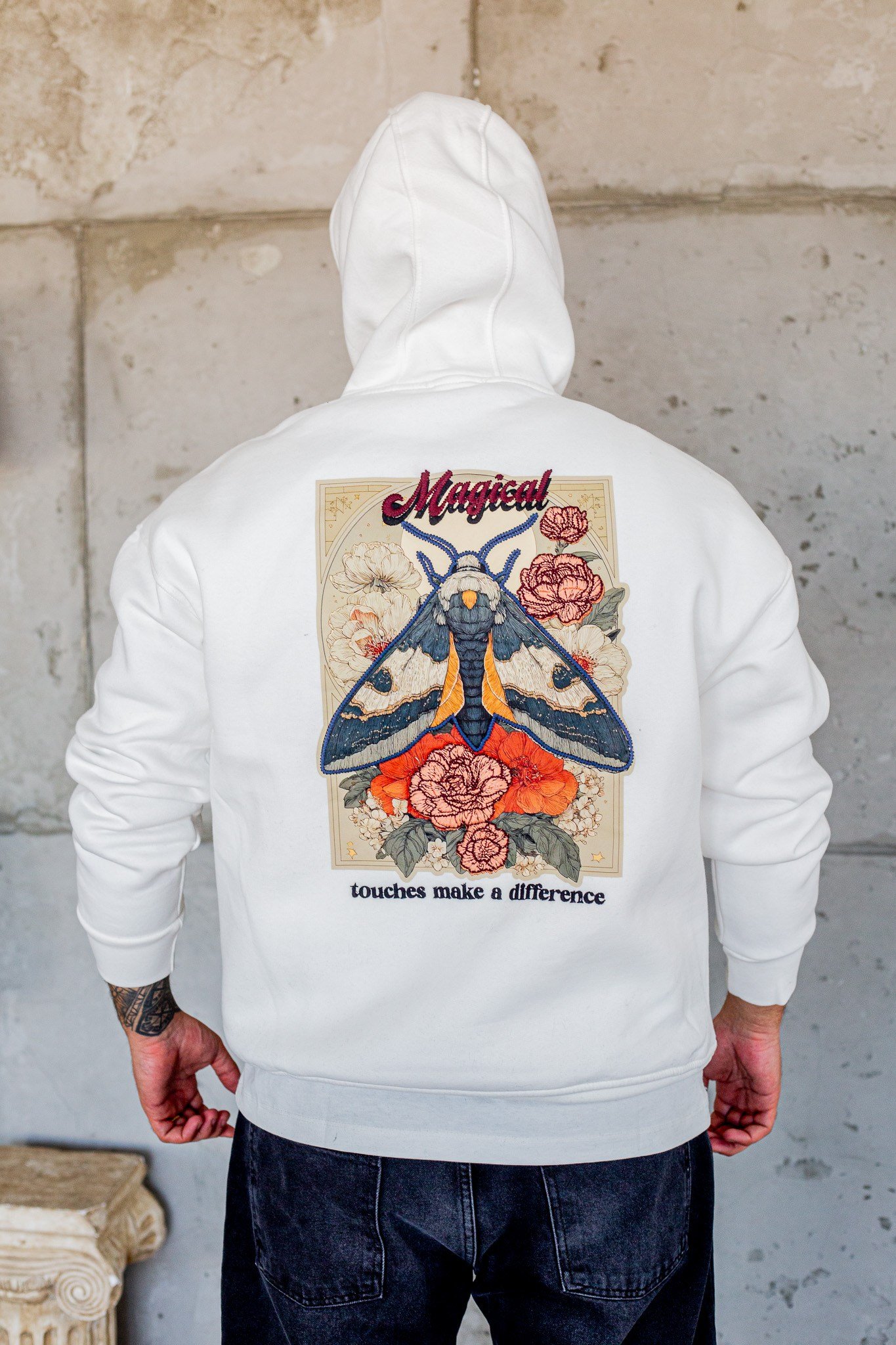 Kelebek Motifli Kanguru Cepli Rahat Kesim Sweatshirt (SVTB114)