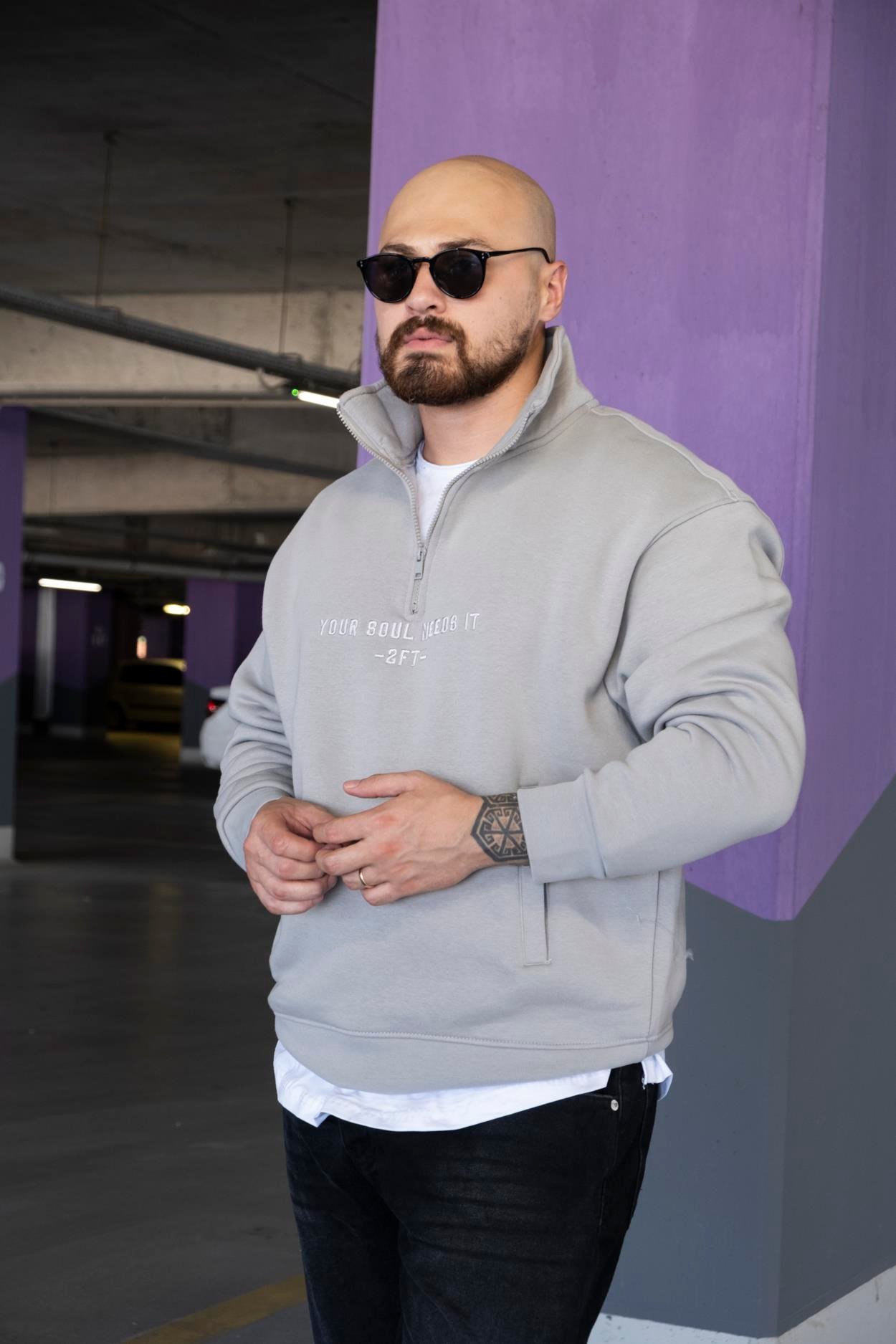 Nakış Detaylı Yarım Fermuarlı Rahat Kalıp Sweatshirt (SVTG11)