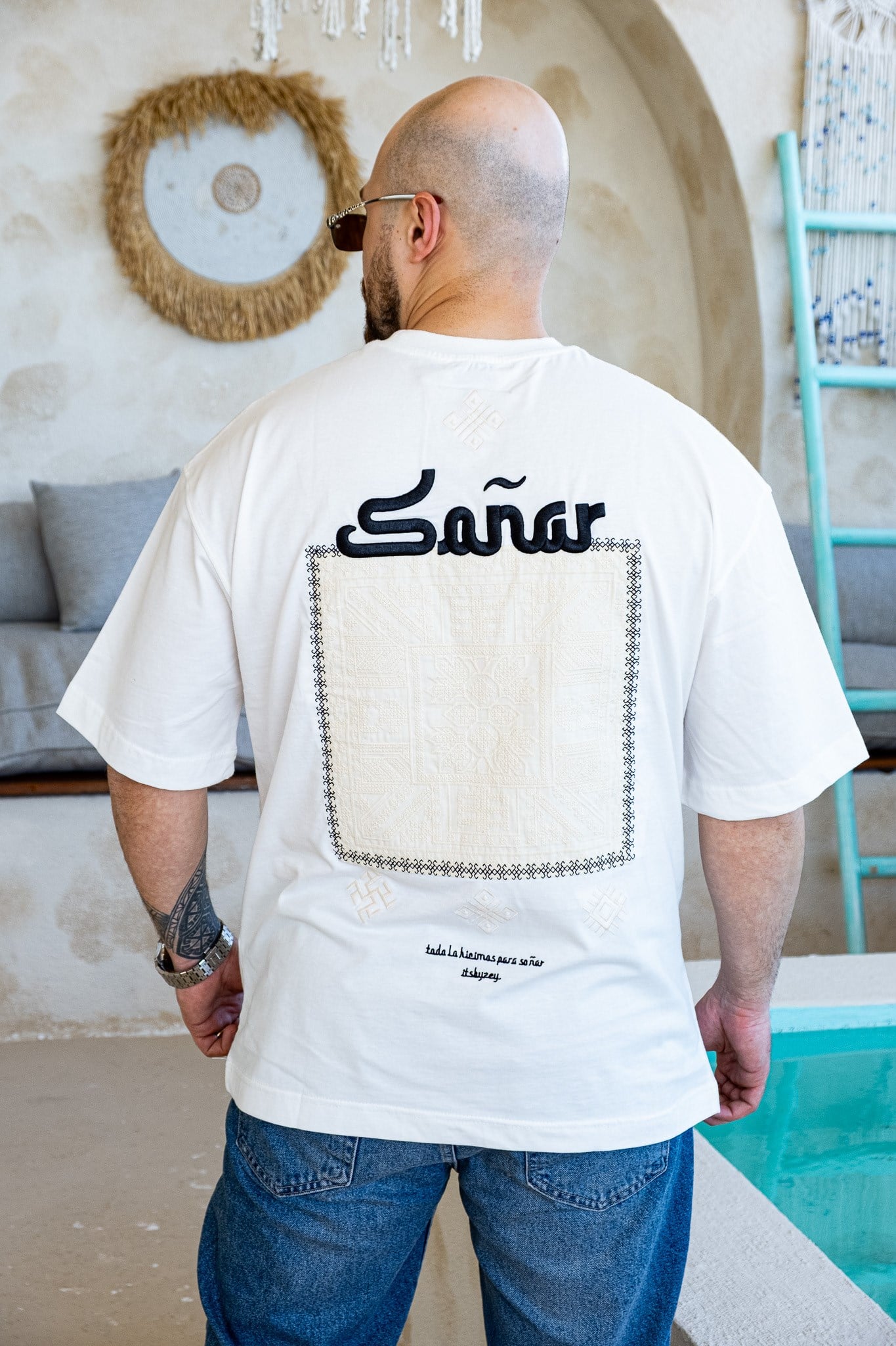 Sañar Etnik Nakışlı ve Dantel Yamalı Oversize T-Shirt (TSB81)
