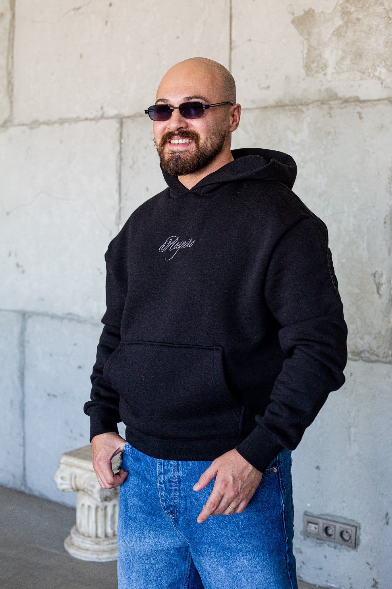 Sırt ve Kol Kabartma Nakış Detaylı Kapüşonlu Kanguru Cepli Sweatshirt (SVTS105)