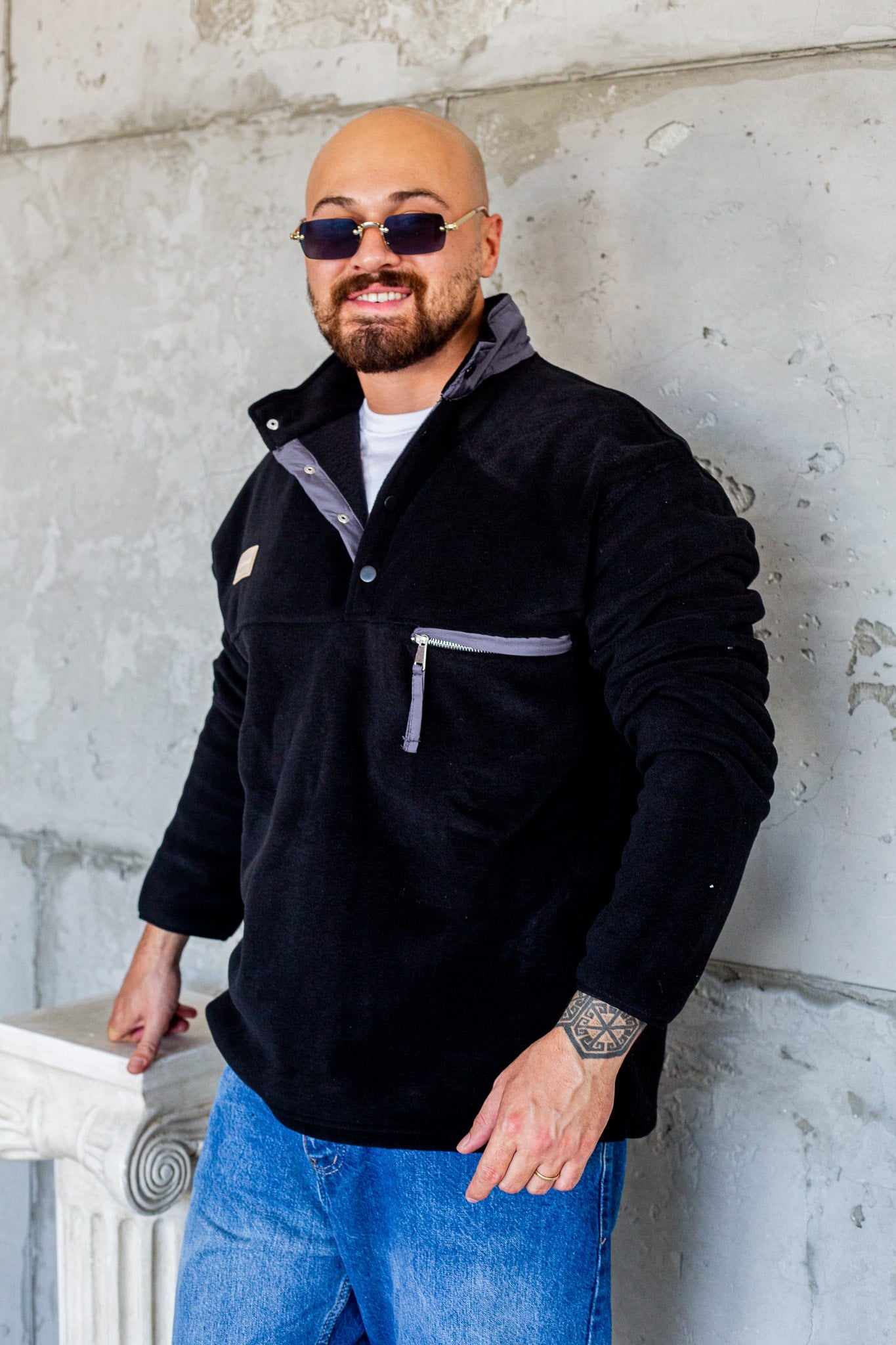 Siyah Dik Yaka Çıtçıtlı Erkek Polar Sweatshirt (SVTS100)