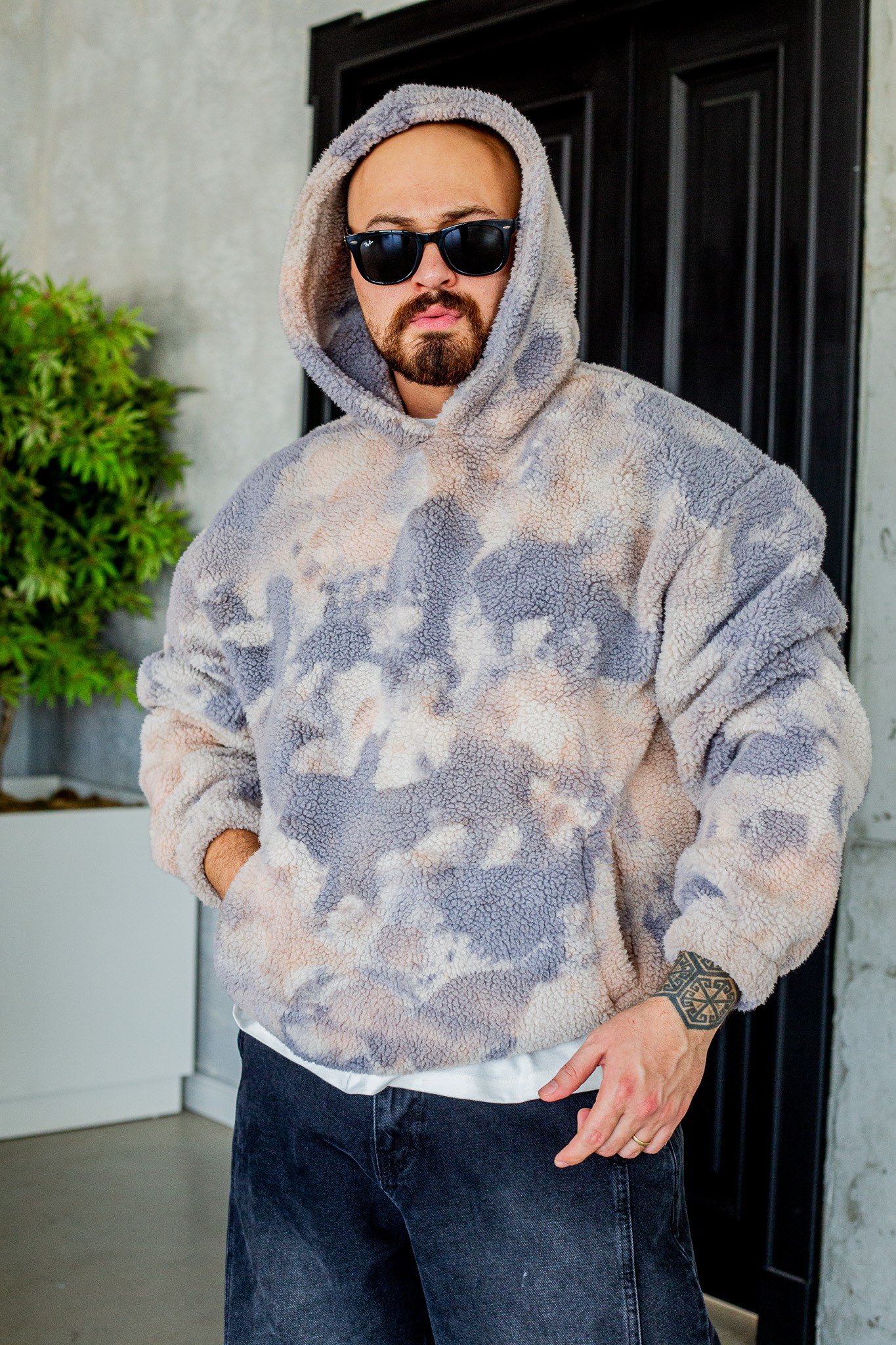 Soyut Desenli Peluş Kapüşonlu Erkek Sweatshirt (SVTK115)