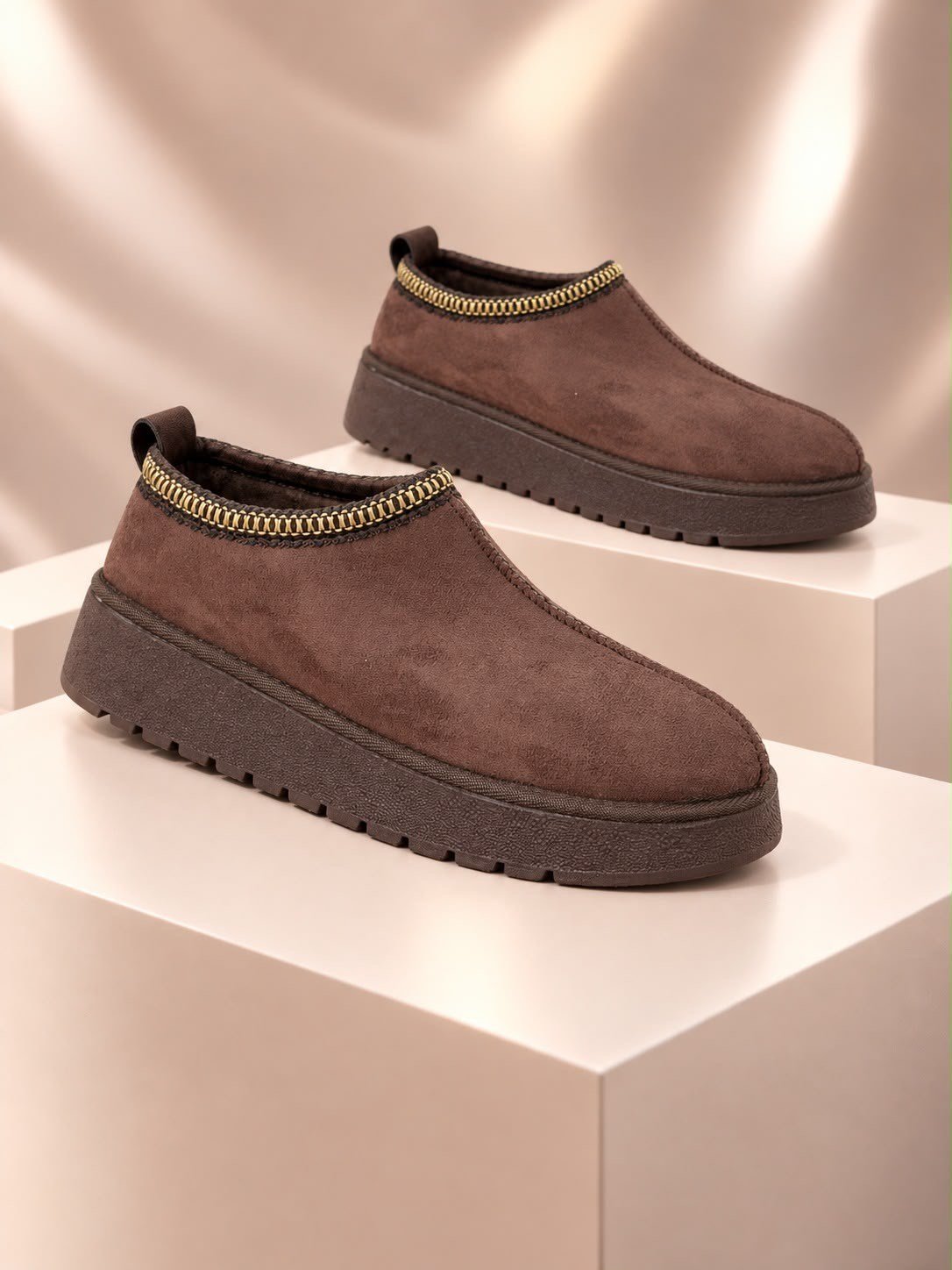 Süet Dokulu Kalın Taban Erkek Slip-On Ayakkabı (AYKKA24)