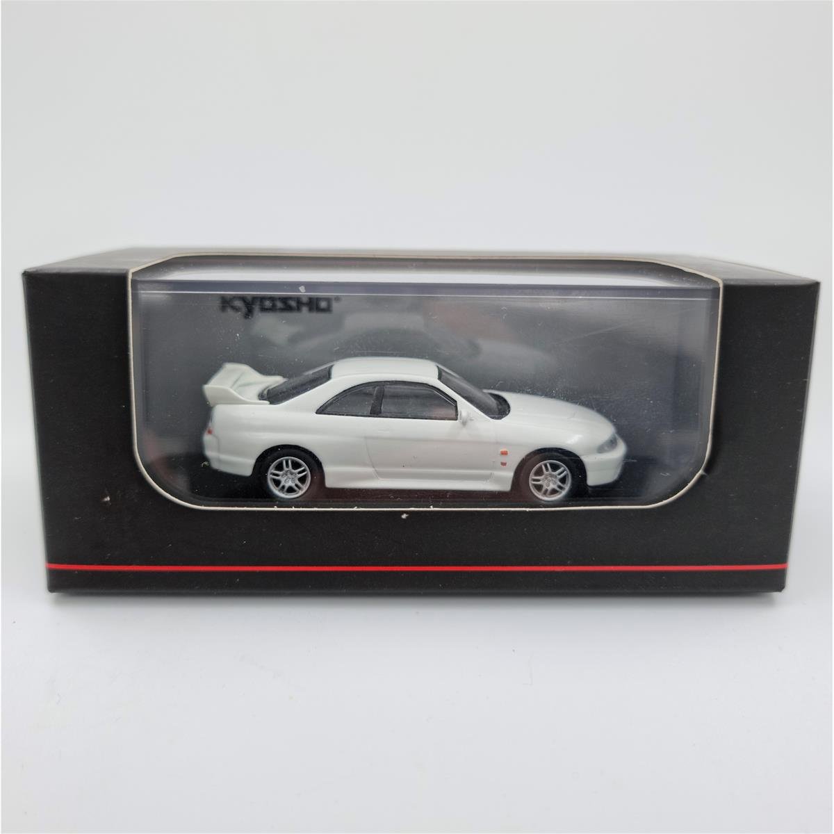 Kyosho 1:64 Nissan Skyline GT-R (BCNR33) Beyaz | www