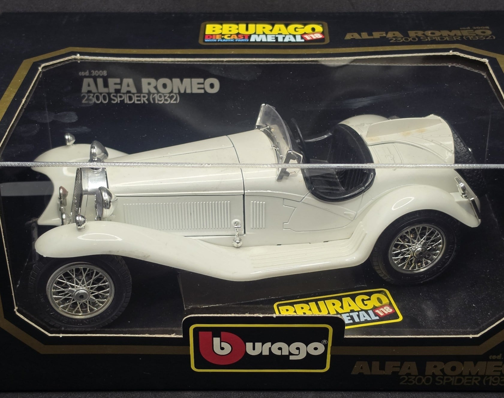 DiecastBburago 1:18 Alfa Romeo 2300 Spider (1932) - Kutulu (Cod. 3008 Made in Italy)