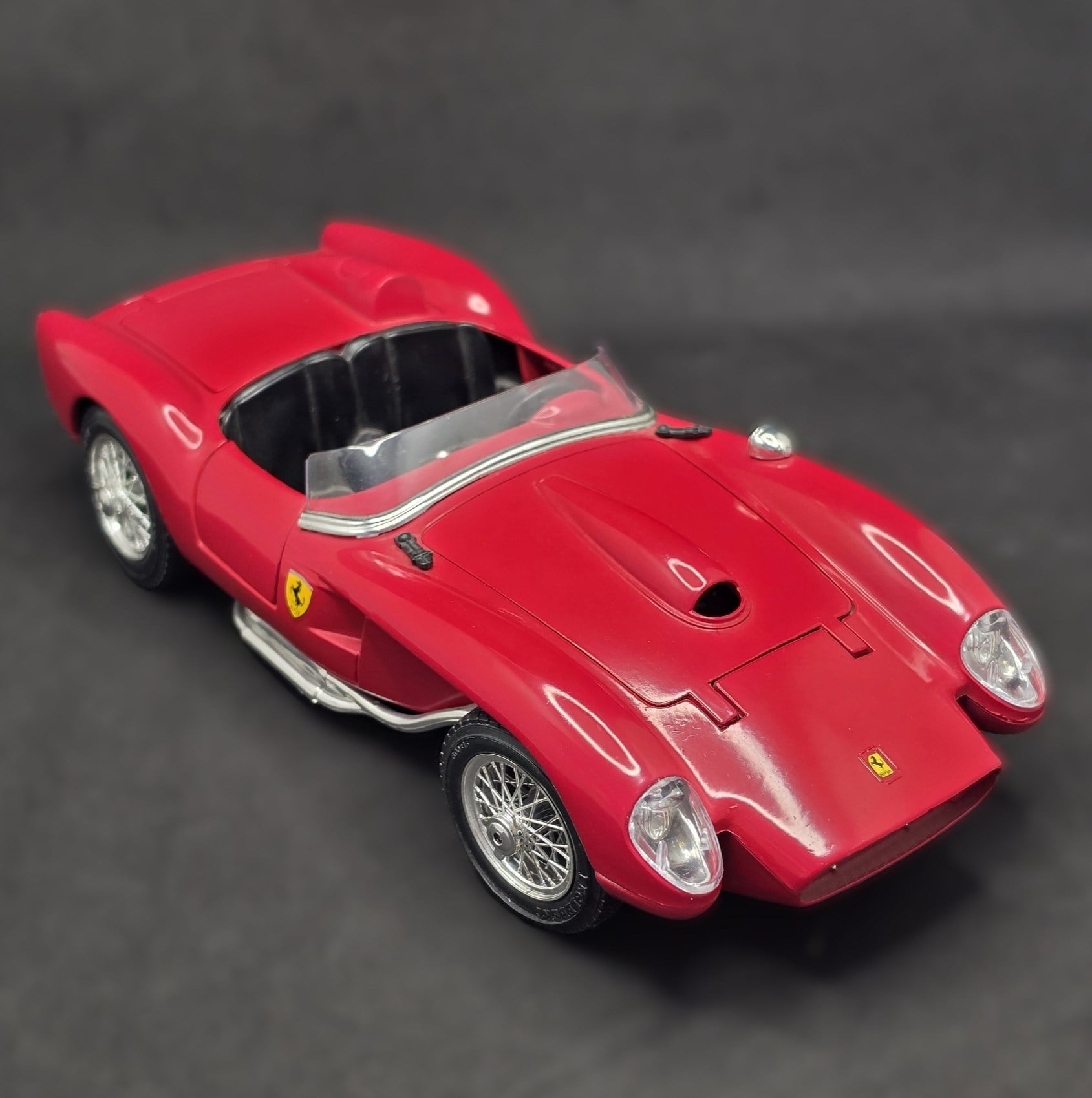 DiecastBburago 1:18 Ferrari 250 Testa Rossa (1957) Made in Italy (Vintage Diecast)
