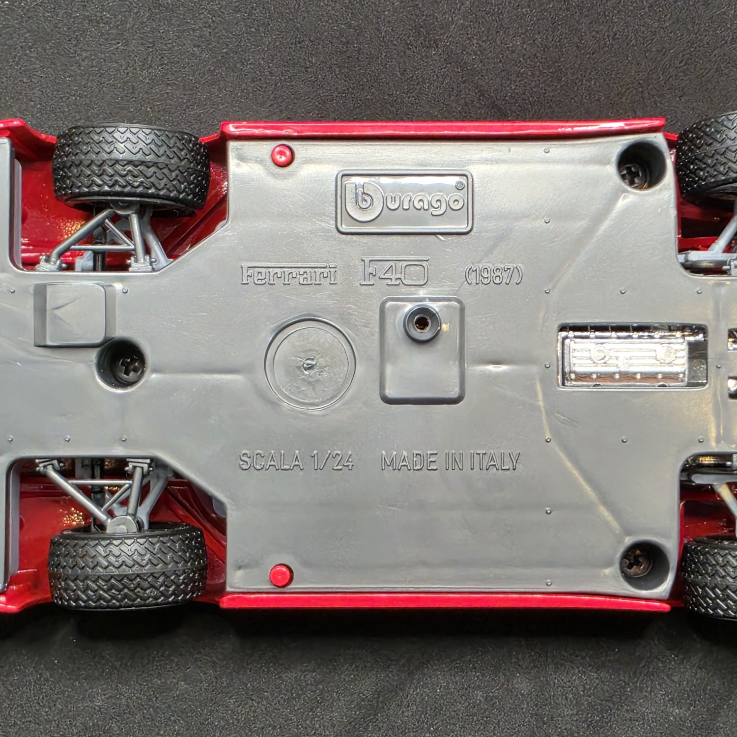 DiecastBburago 1:24 Ferrari F40 (1987) Brummel Racing #3 Made in Italy (Vintage Diecast)