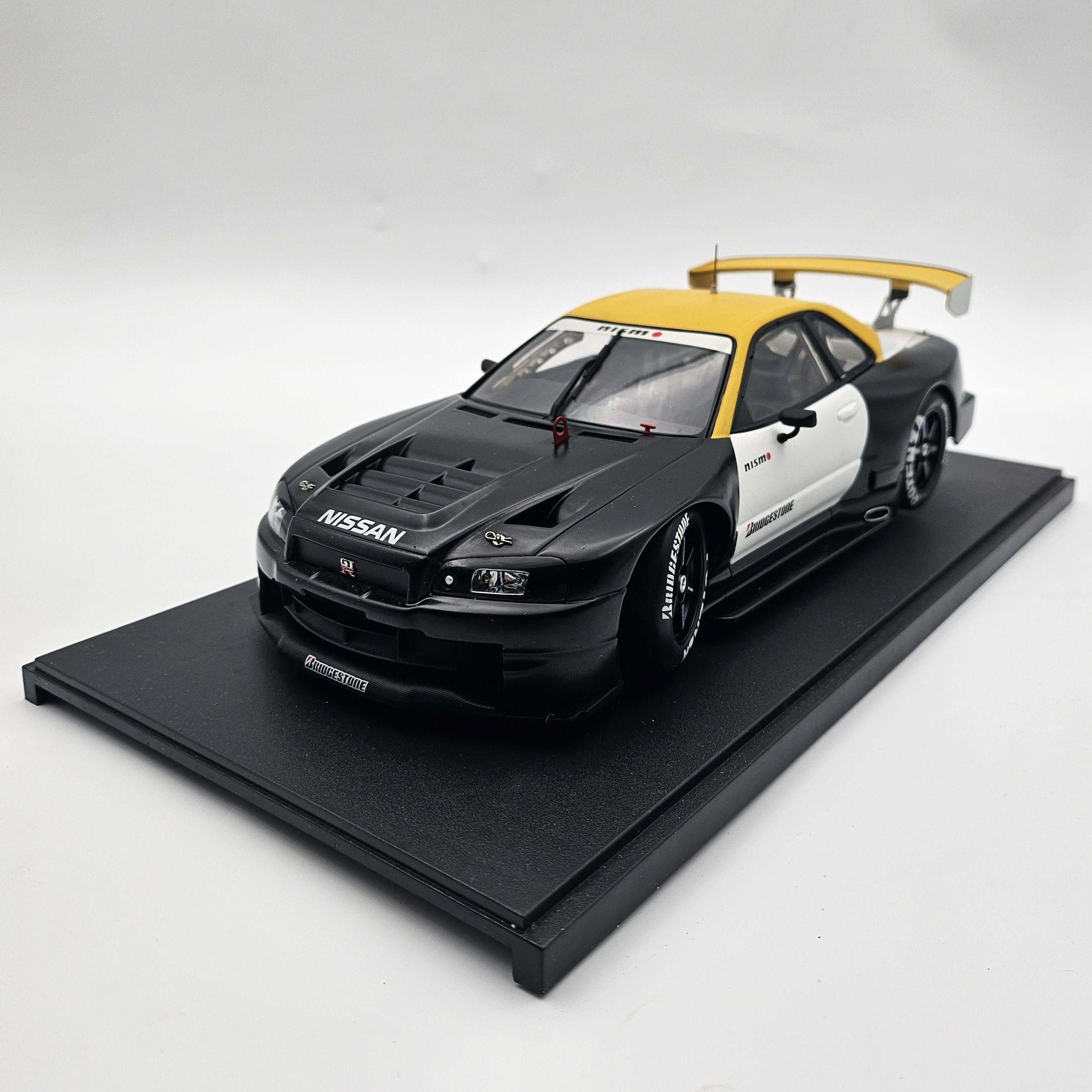 hpi.racingAUTOart - Nissan Skyline R34 JGTC 2001 Test Car 1/18